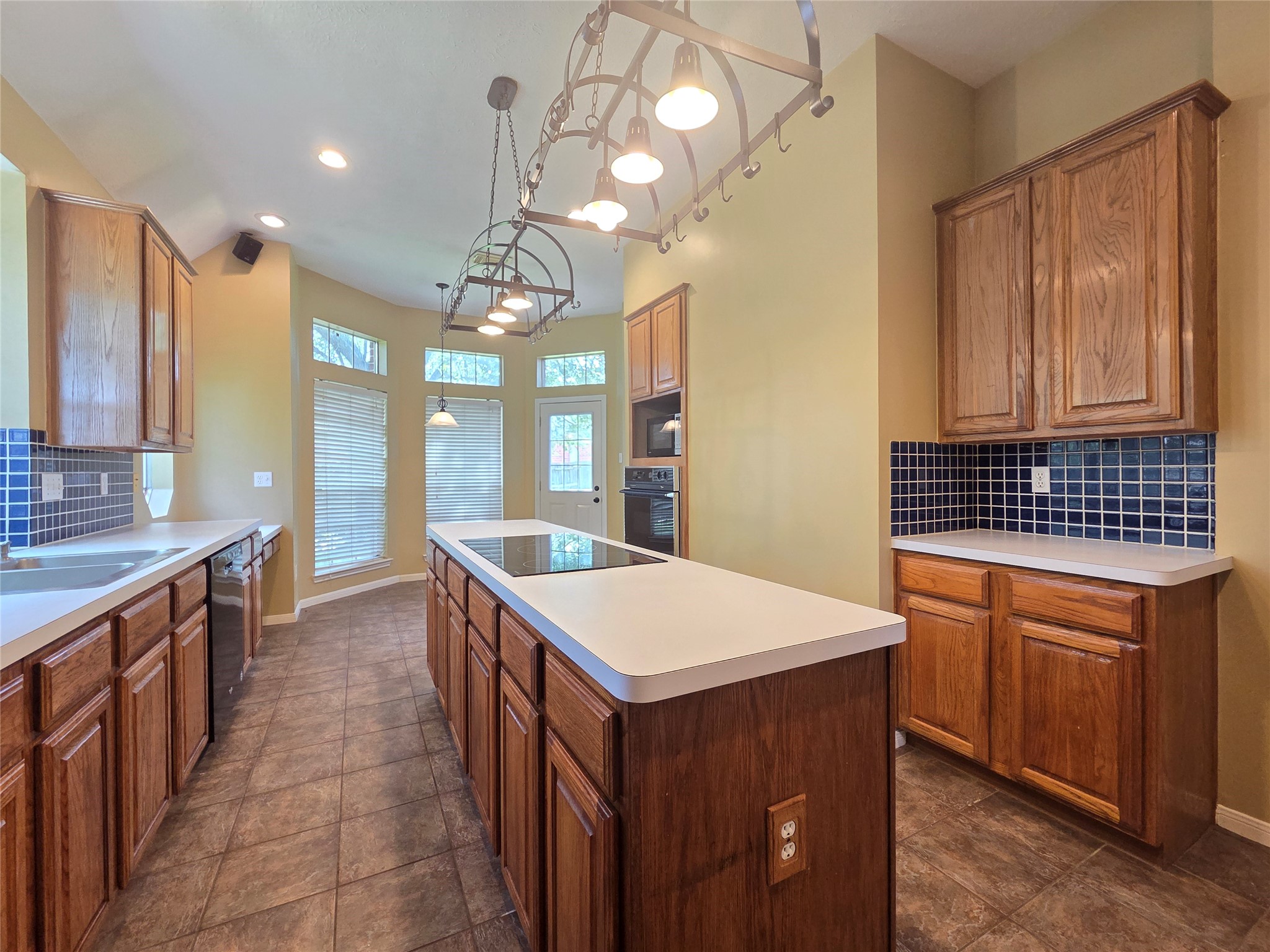 6903 Springcrest Court Property Photo 30