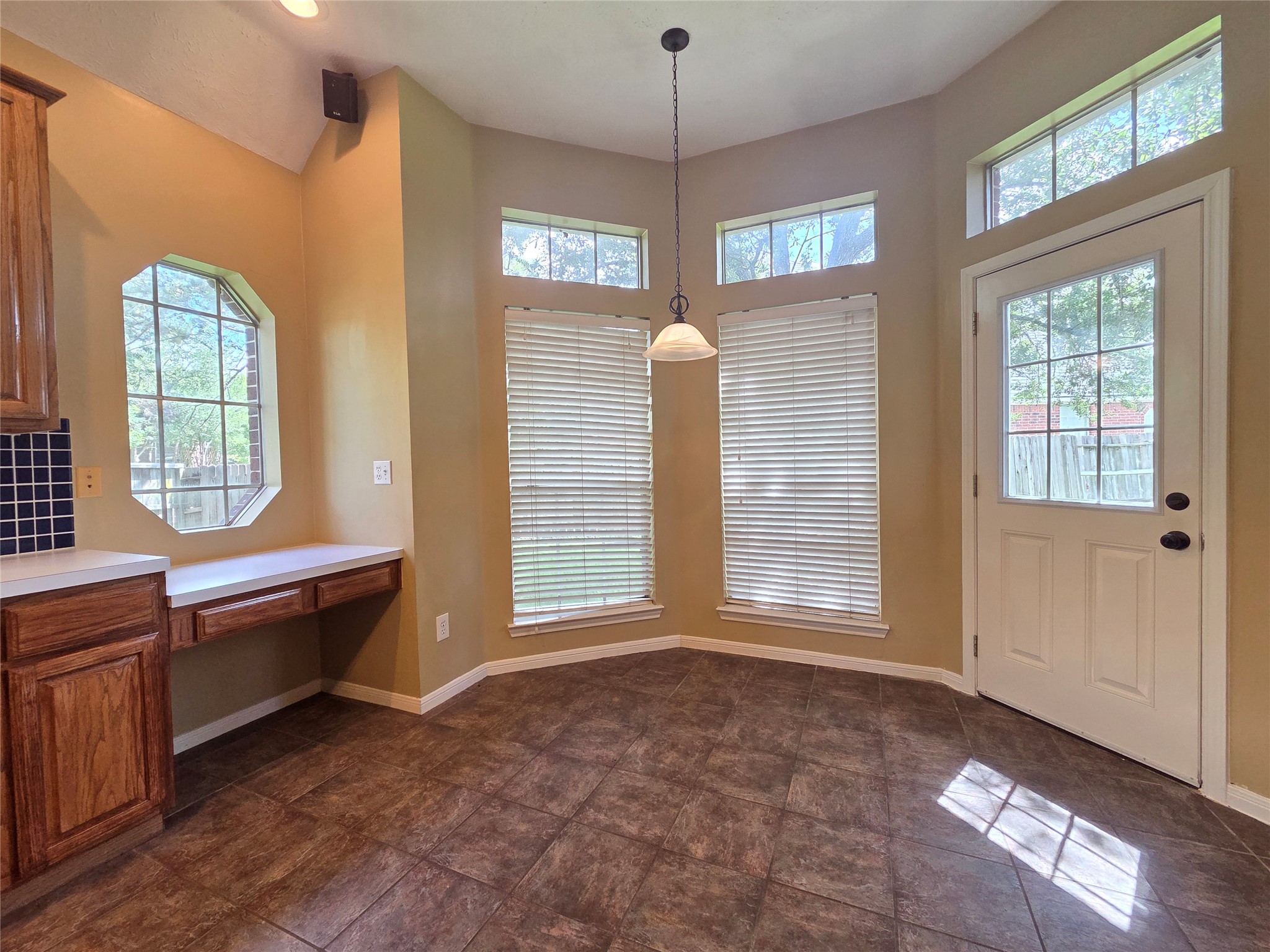 6903 Springcrest Court Property Photo 35