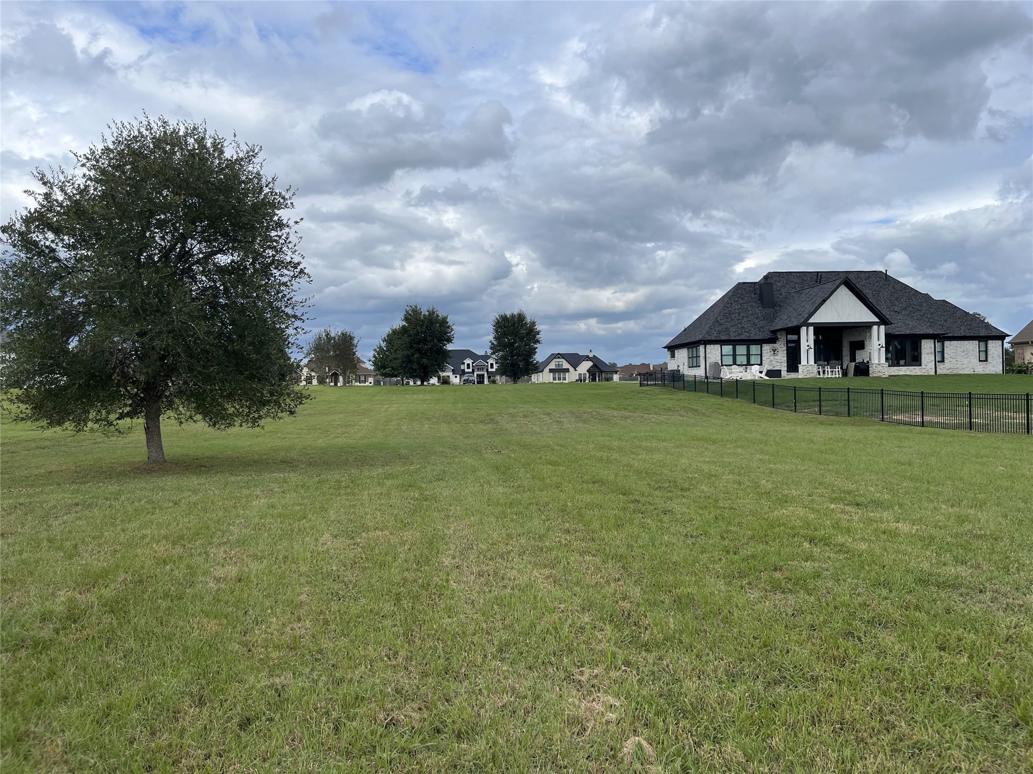 11685 Grandview Drive Property Photo 1