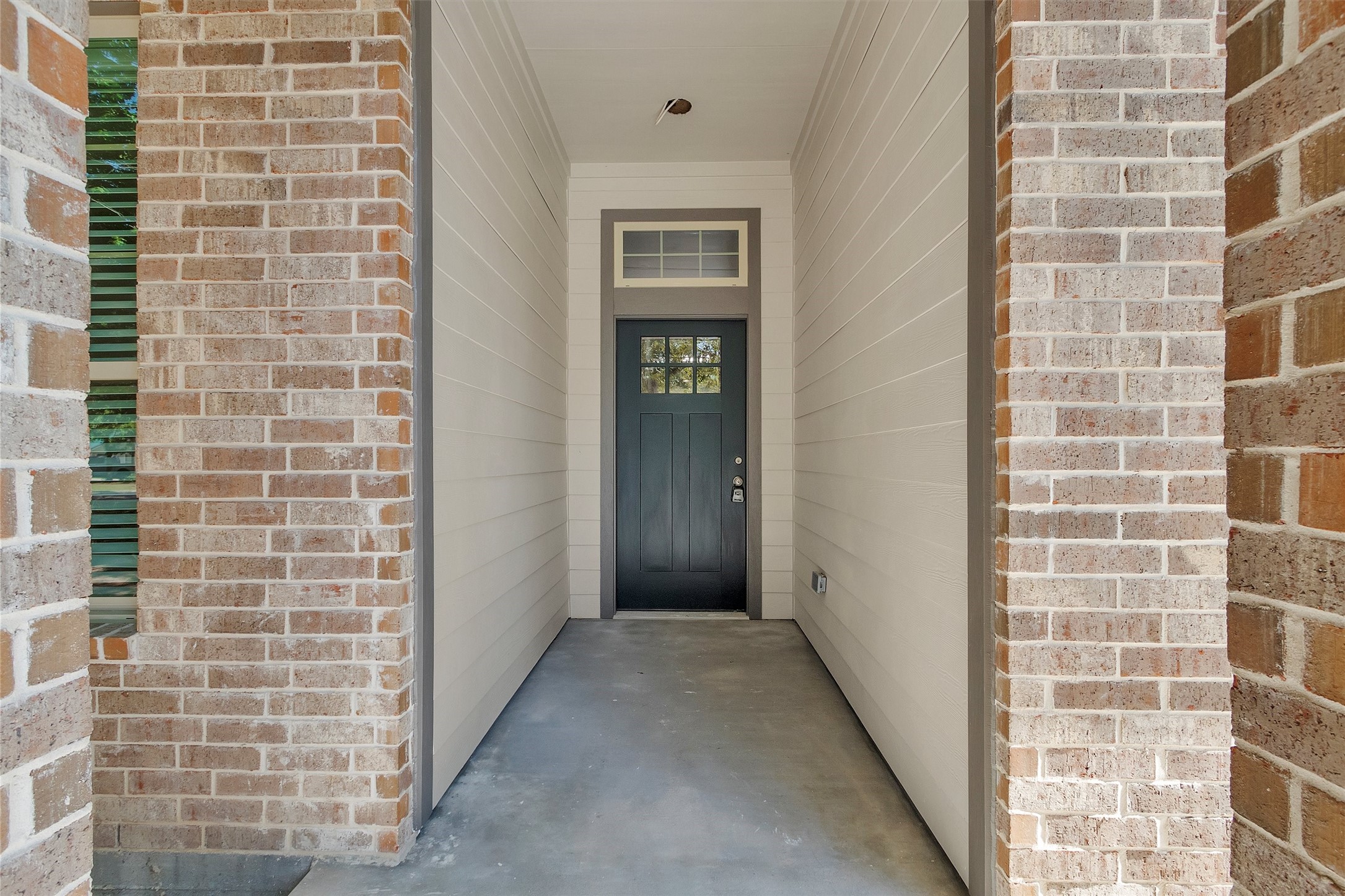 11101 Park Dr Property Photo 3