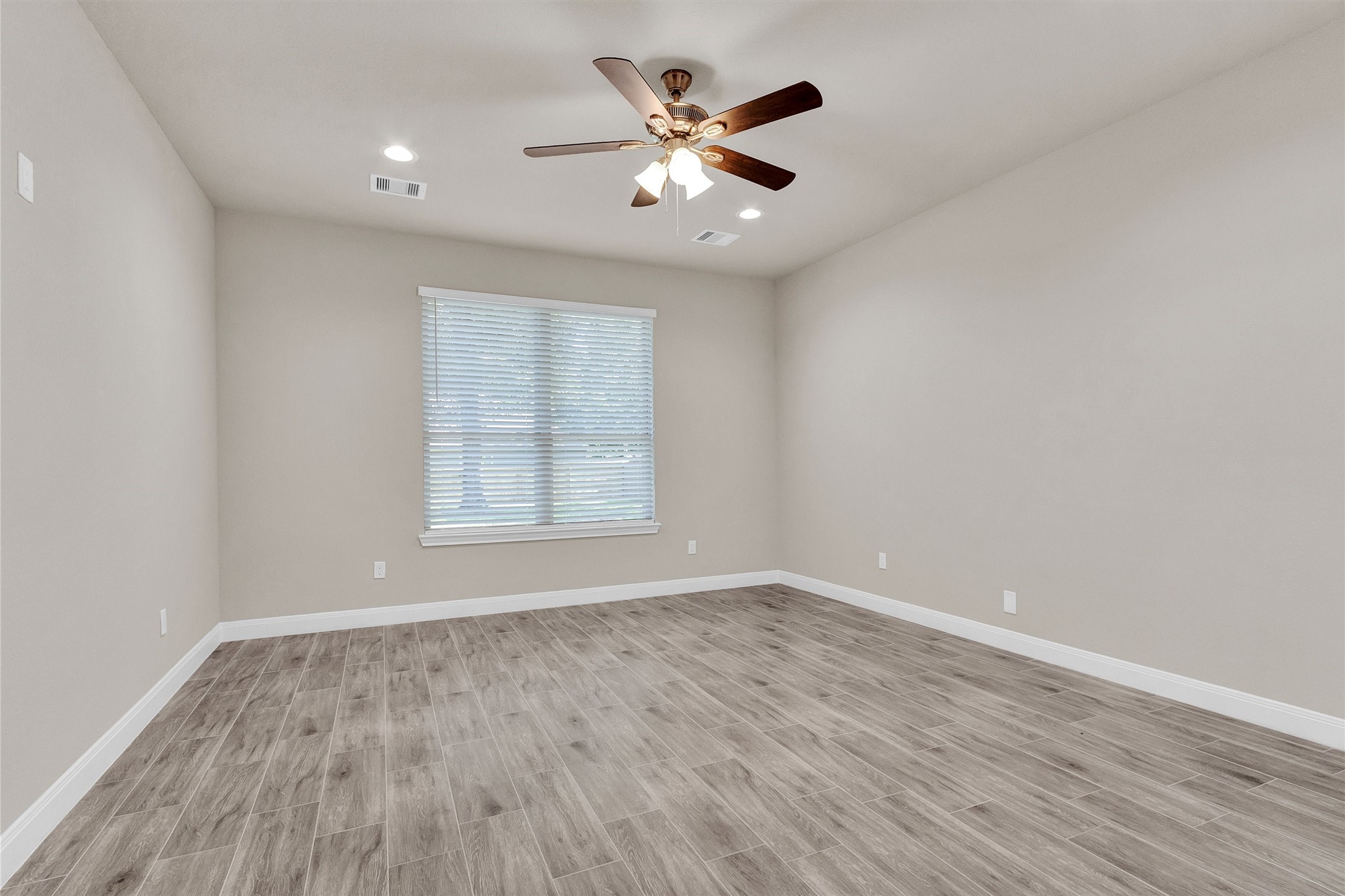 11101 Park Dr Property Photo 21