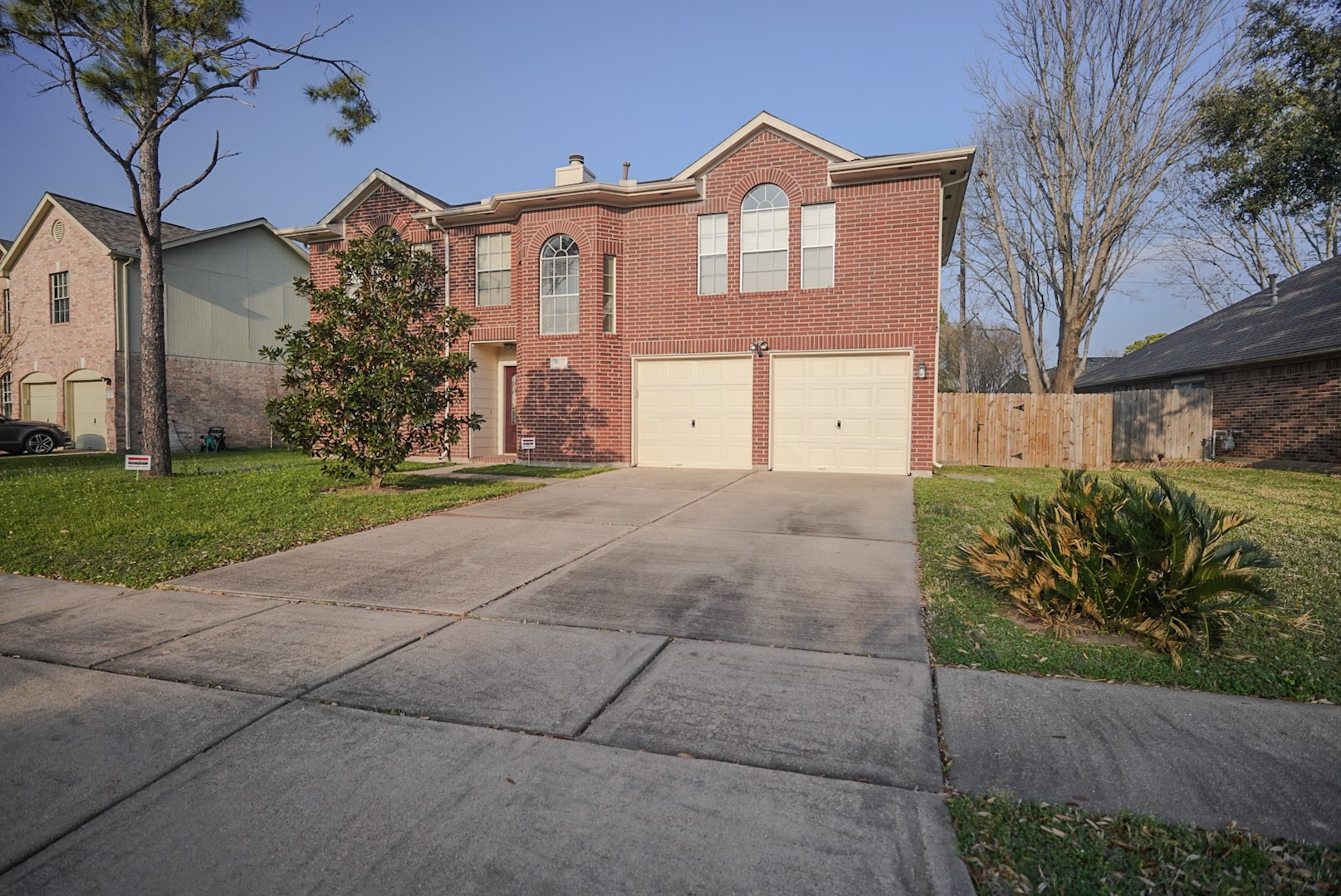 8907 Emerald Heights Lane Property Photo 1