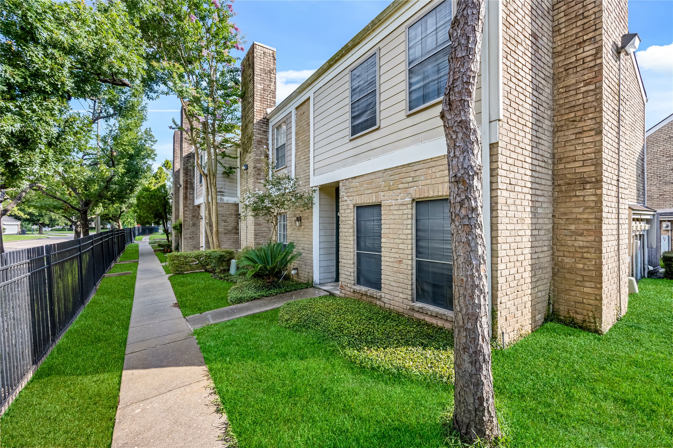 11710 Southlake Drive 31 Property Photo 1