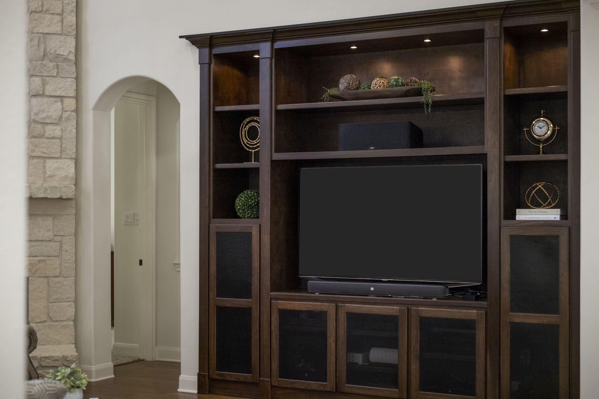 9215 Turtle Pond Lane Property Photo 6