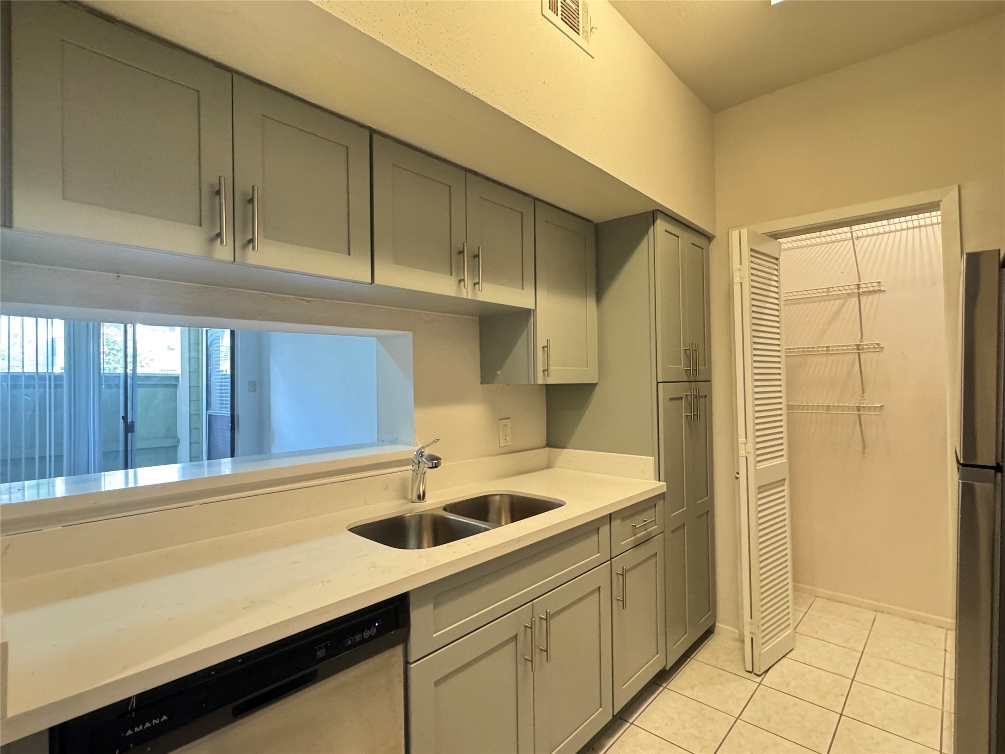 6602 Harbor Town Drive 303 Property Photo 11