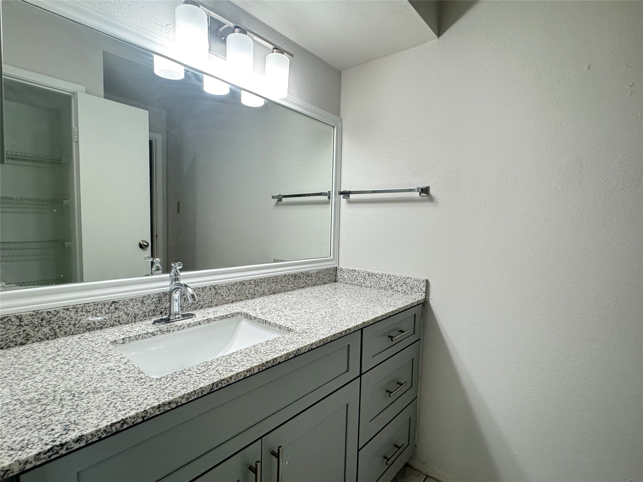 6602 Harbor Town Drive 303 Property Photo 22
