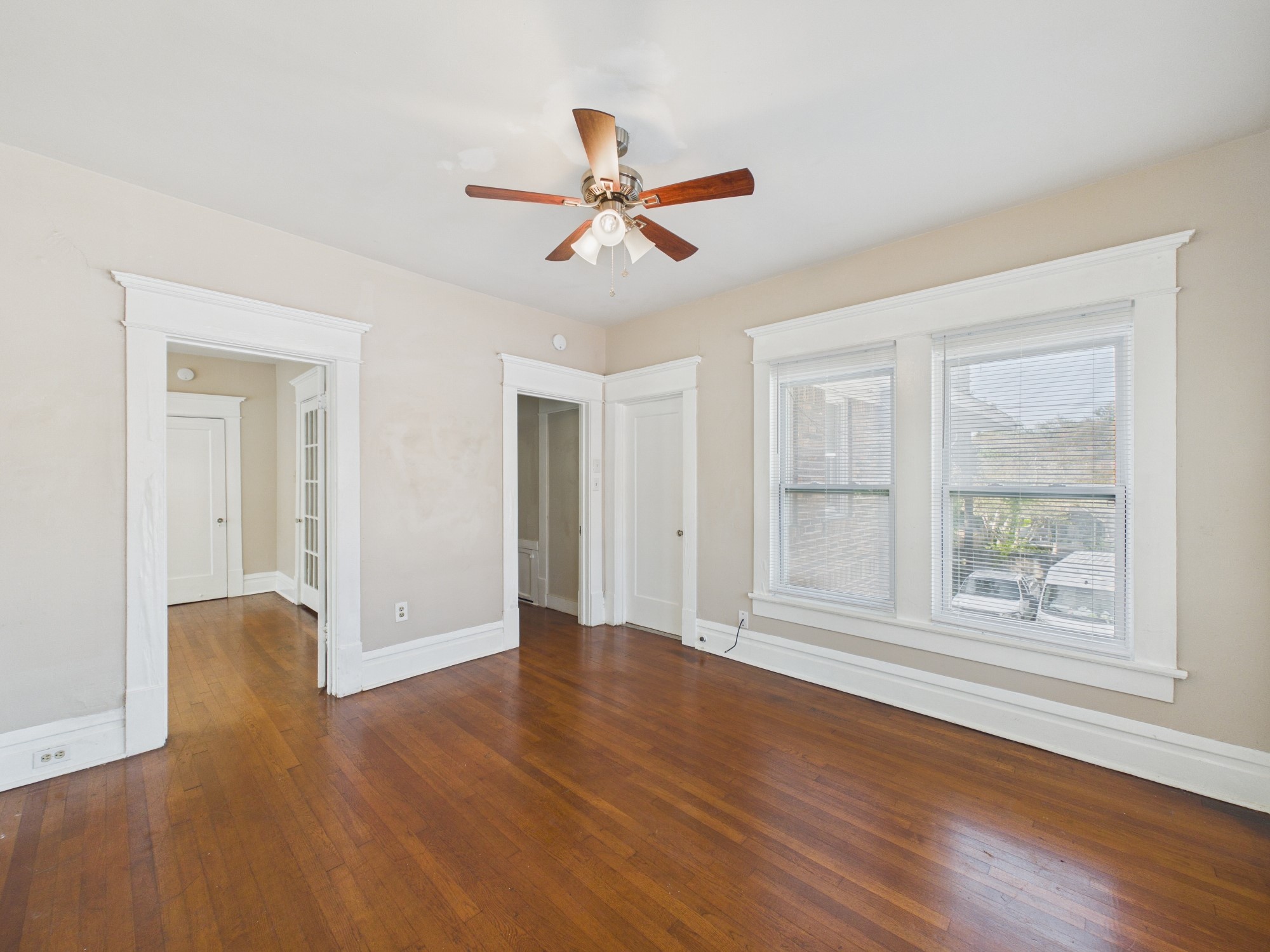 1630 Richmond Avenue 4 Property Photo 5