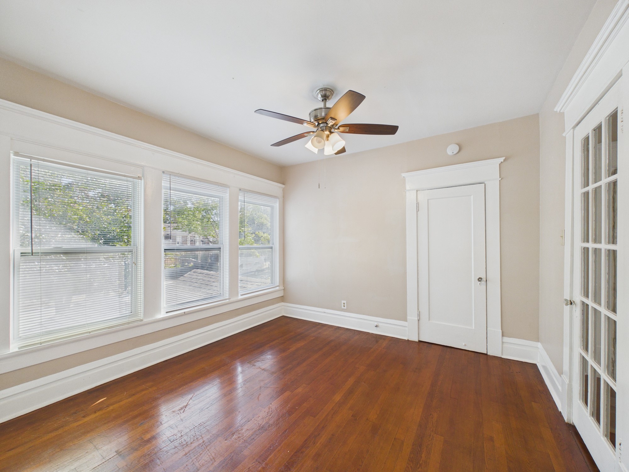 1630 Richmond Avenue 4 Property Photo 8