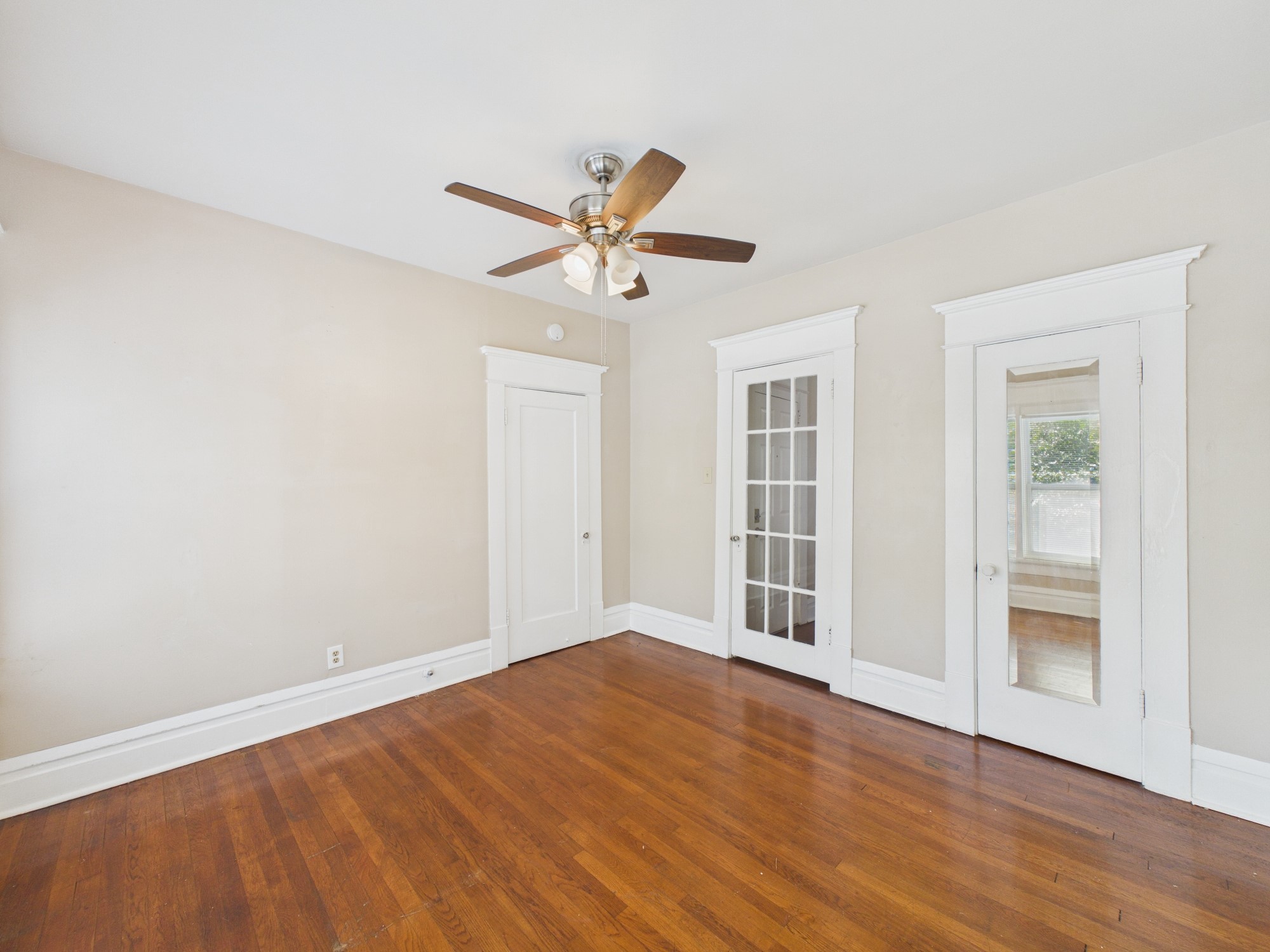 1630 Richmond Avenue 4 Property Photo 9