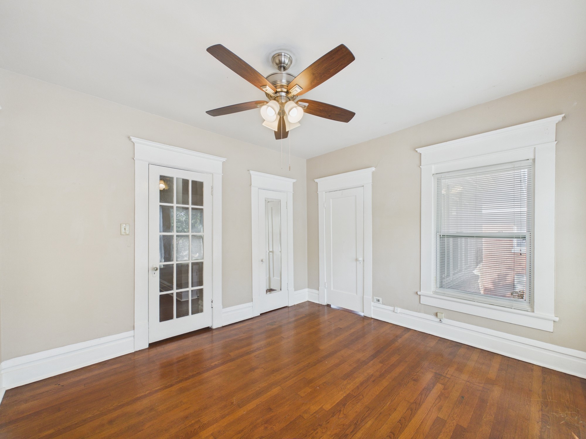 1630 Richmond Avenue 4 Property Photo 10