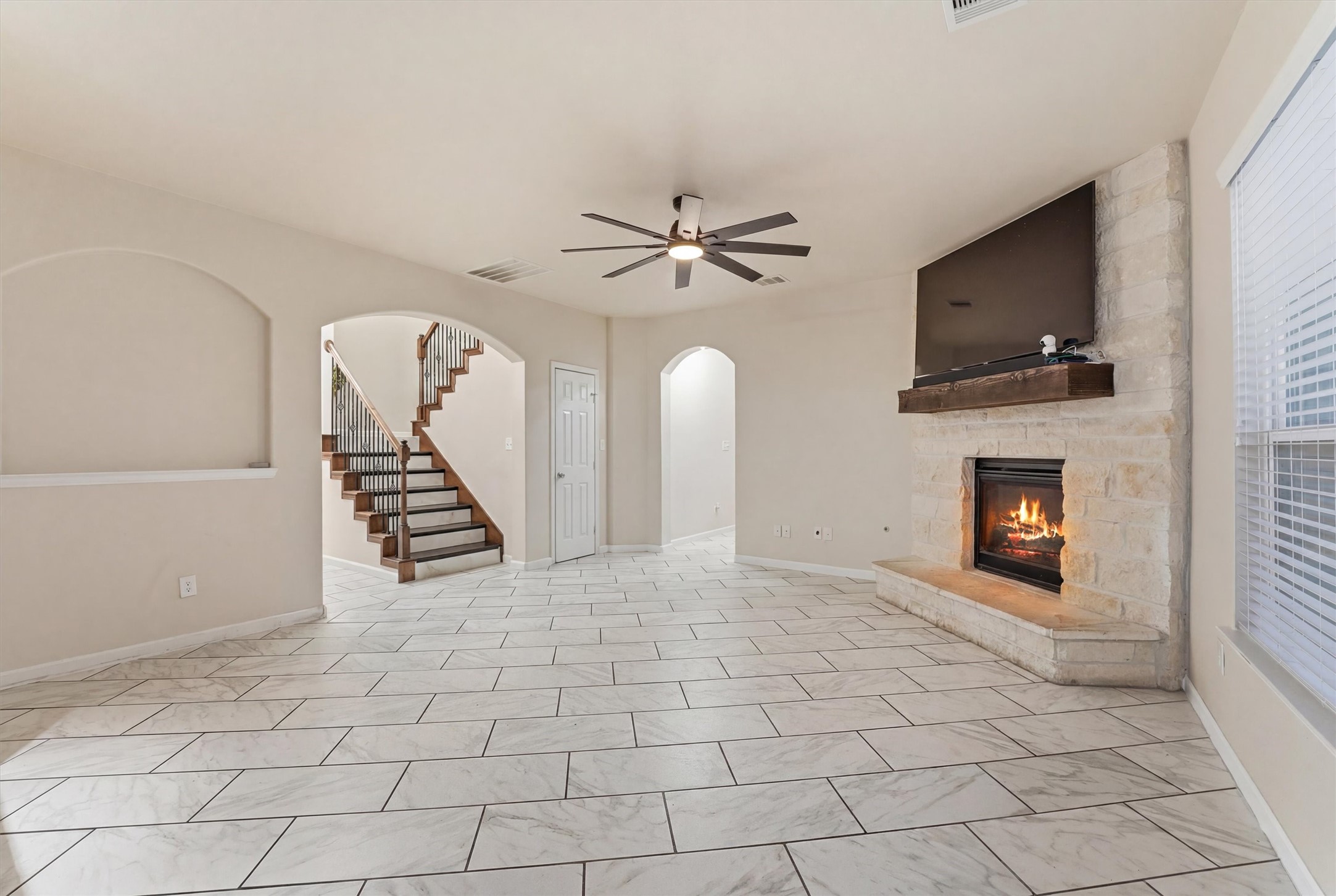 4743 Bay Vista Drive Property Photo 8
