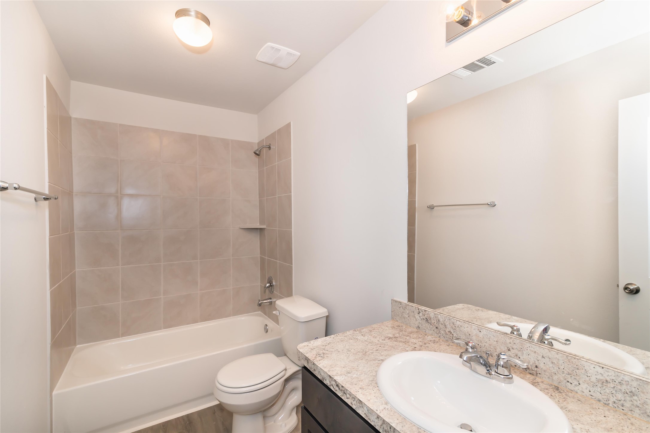 8618 Middleton Oaks Circle Property Photo 10