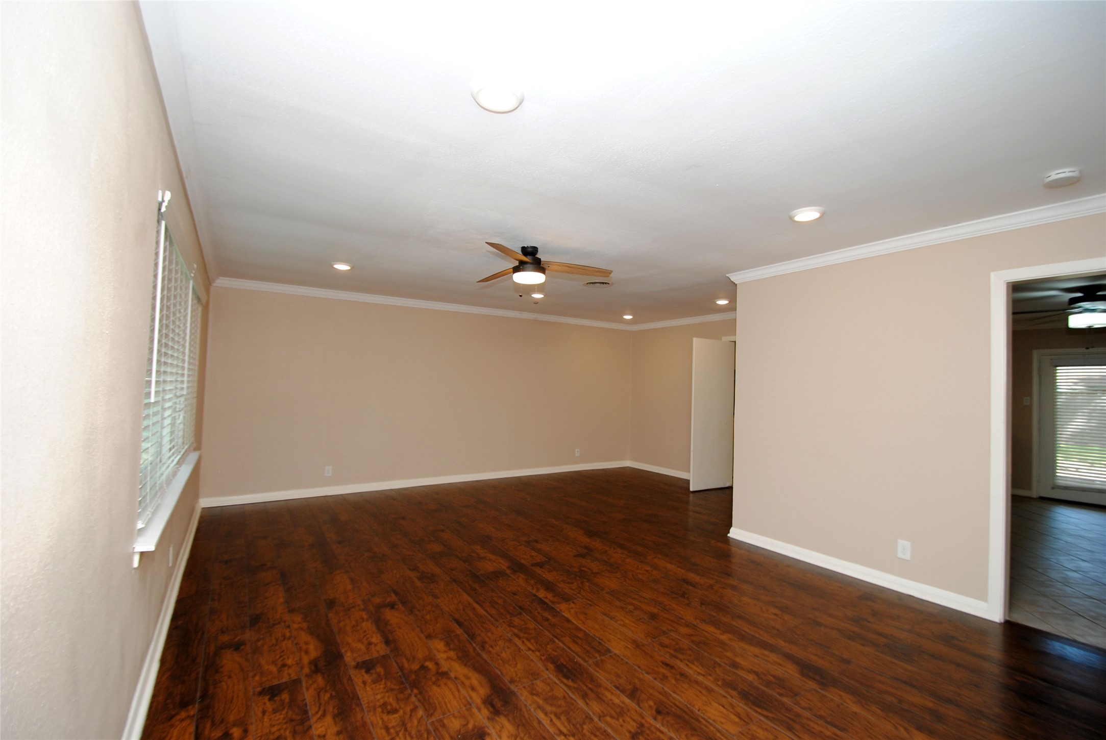 10034 Cedardale Drive Property Photo 7