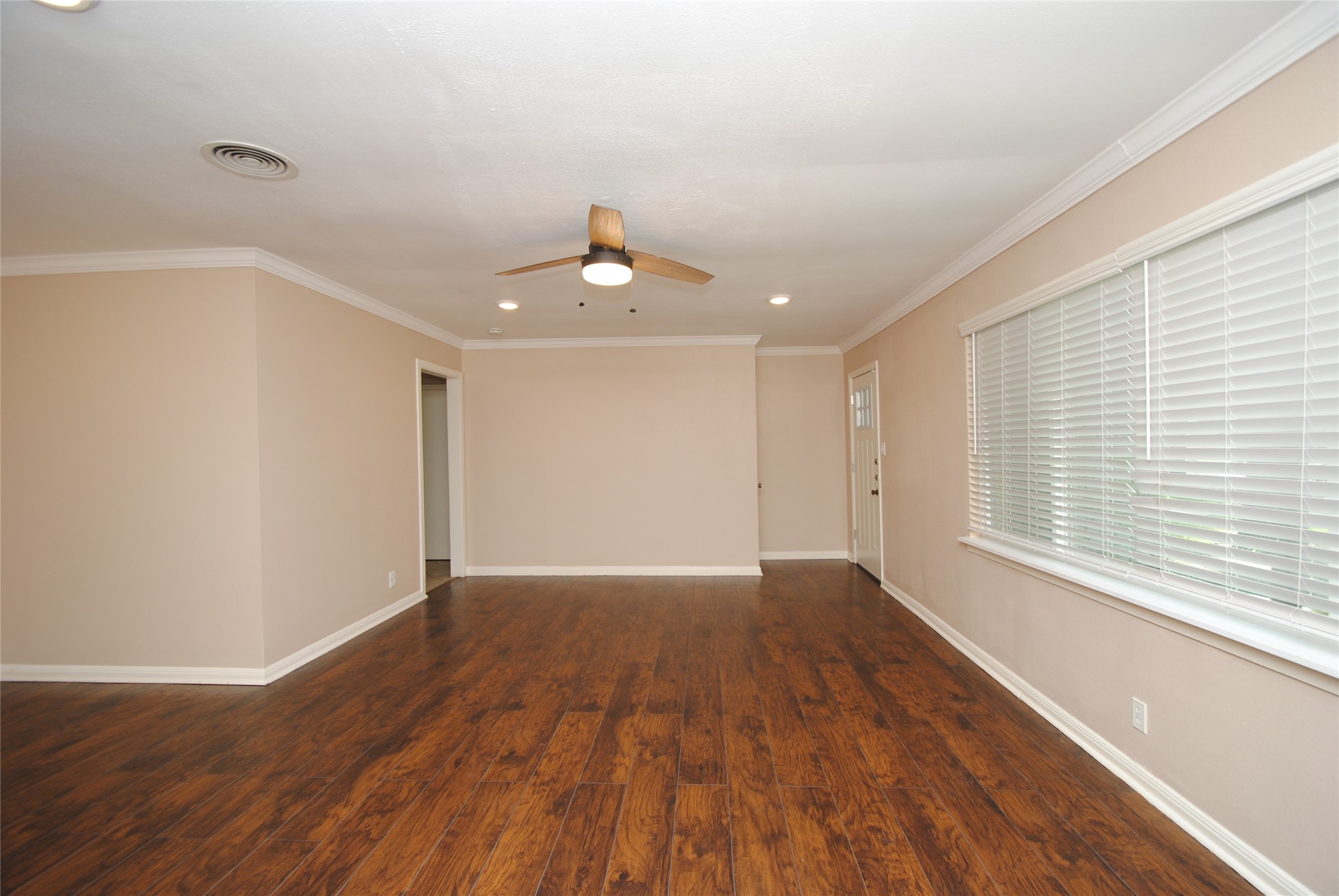 10034 Cedardale Drive Property Photo 10