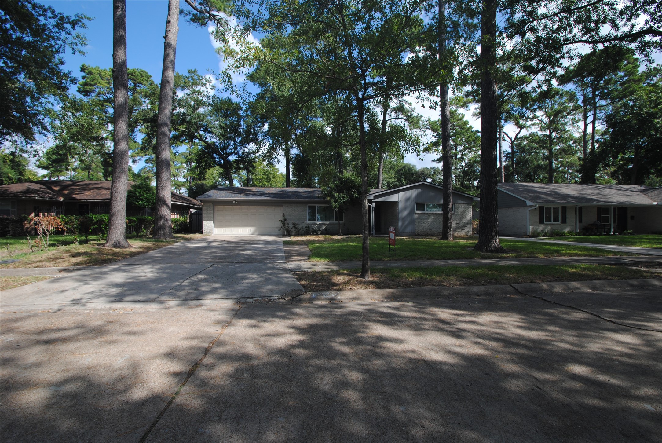 10034 Cedardale Drive Property Photo 43