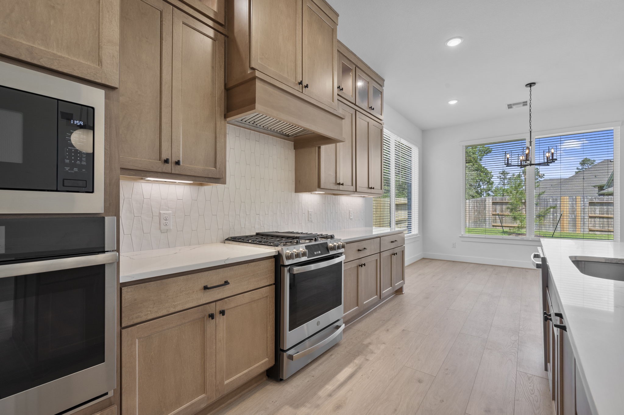 16025 Mahogany Mist Drive Property Photo 5