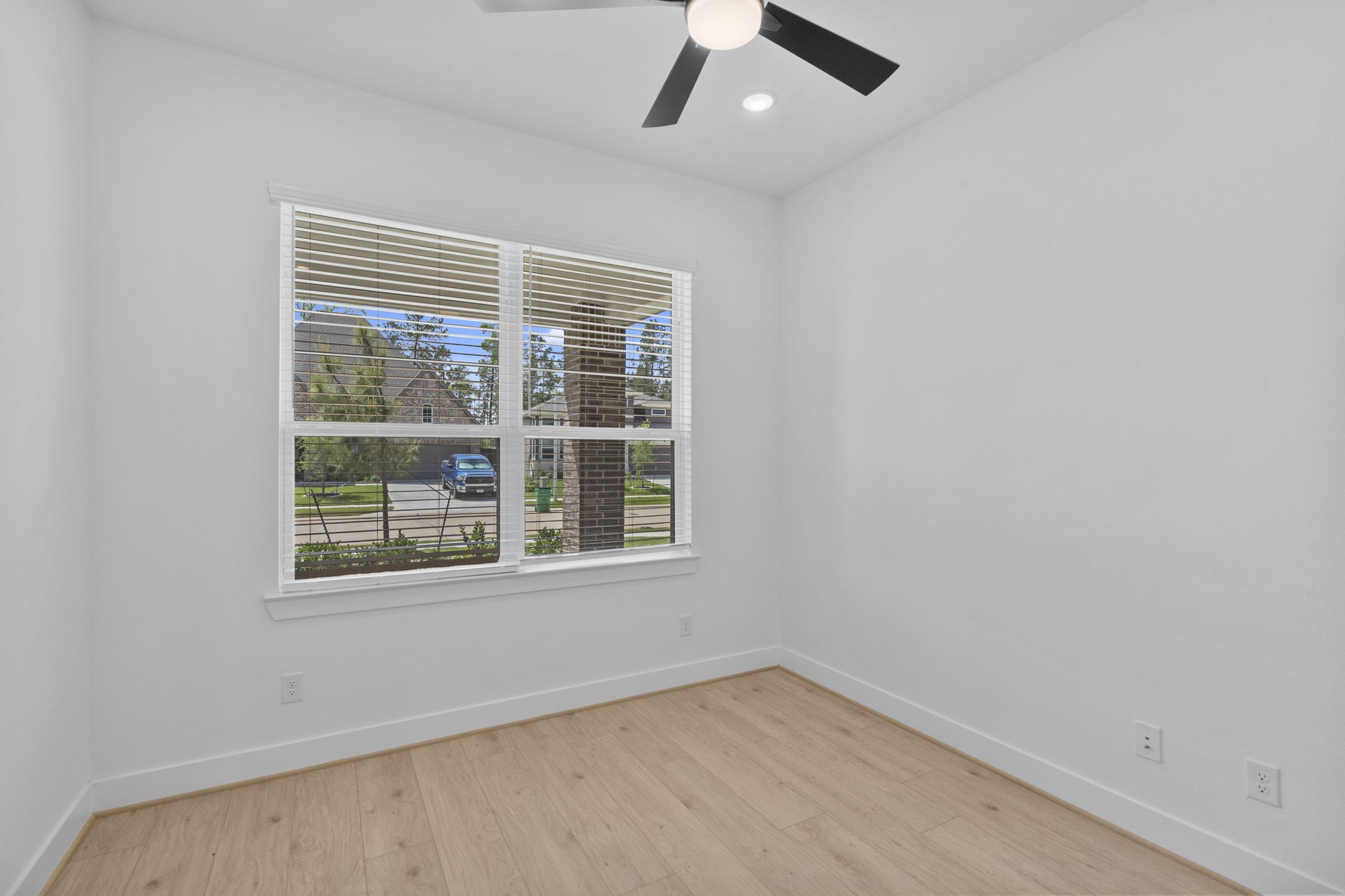 16025 Mahogany Mist Drive Property Photo 11