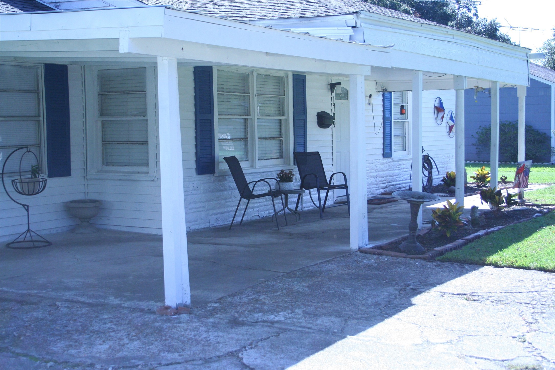 1709 Klauke Street Property Photo 3
