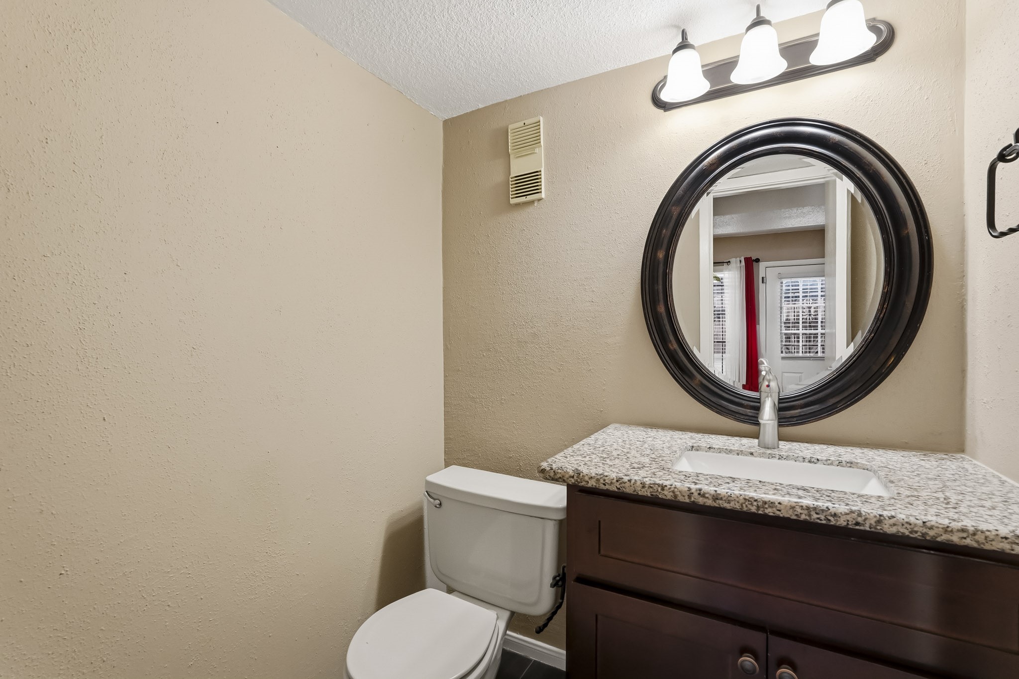 6111 Beverly Hill Street 28 Property Photo 6