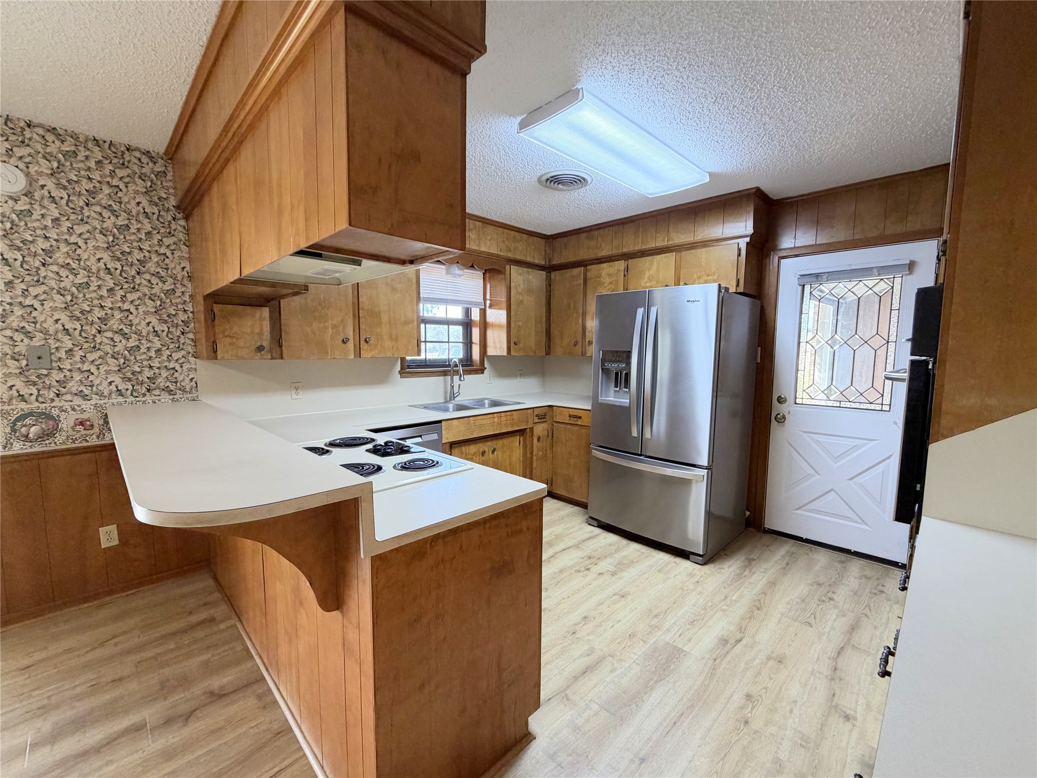 8273 Fm 332 Property Photo 3