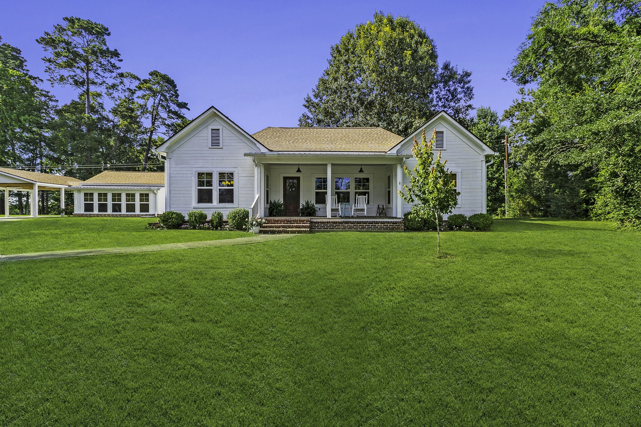 1699 Old Woodville Road Property Photo 1