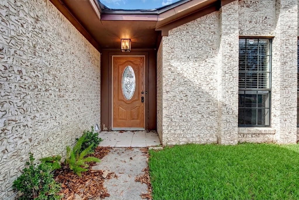 505 Foxmeadow Lane Property Photo 4