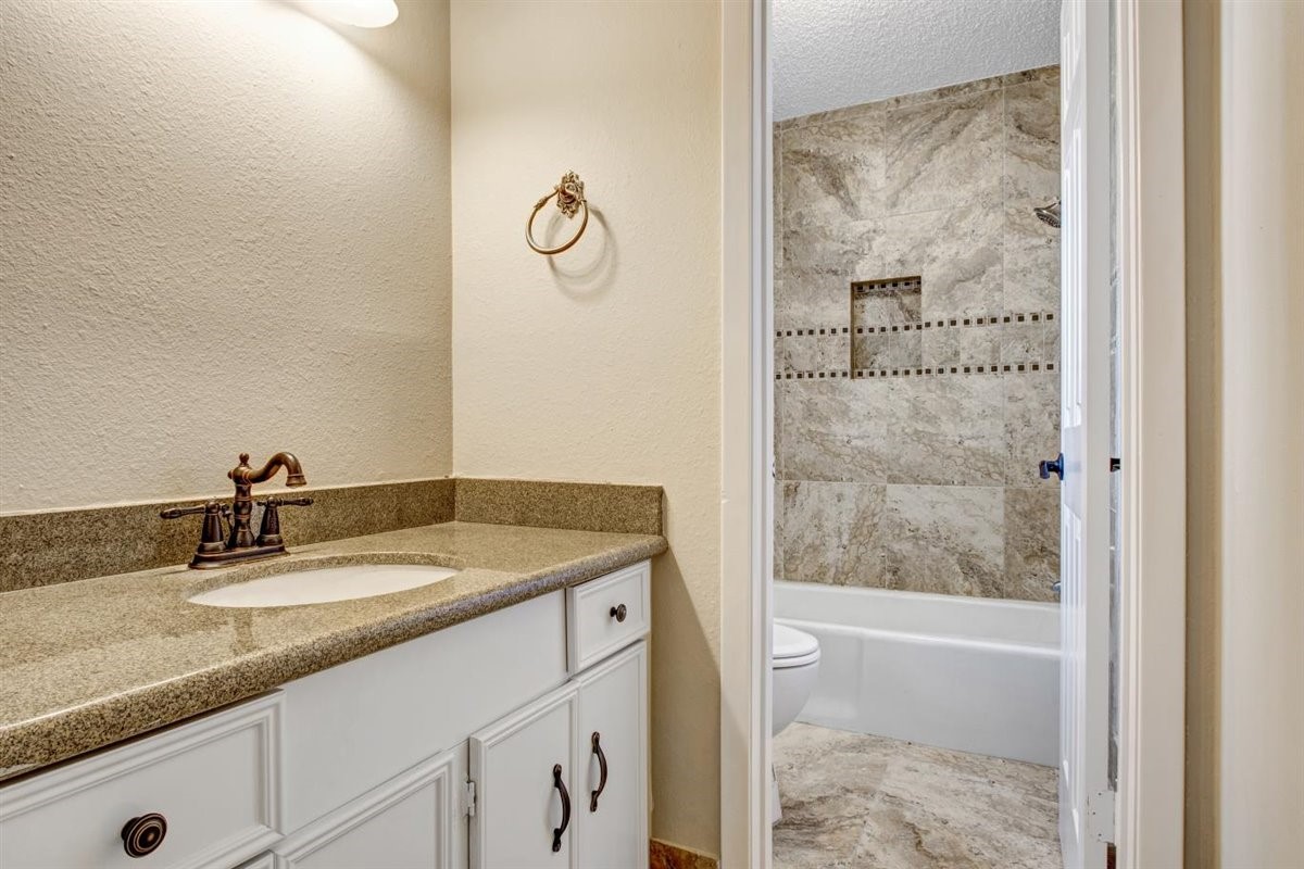 505 Foxmeadow Lane Property Photo 23