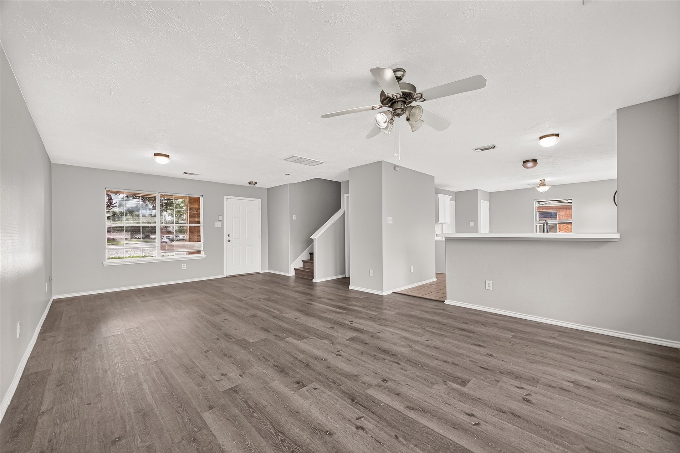 19451 Nasworthy Drive Property Photo 11
