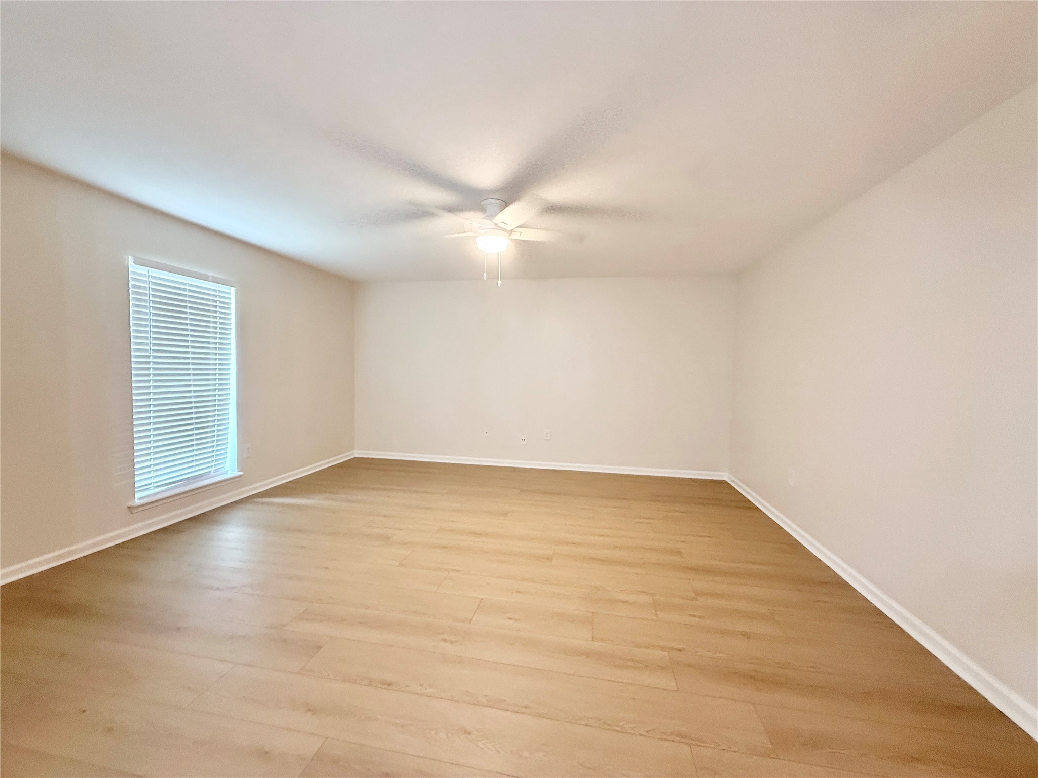 130 Oyster Creek Drive 24 Property Photo 3
