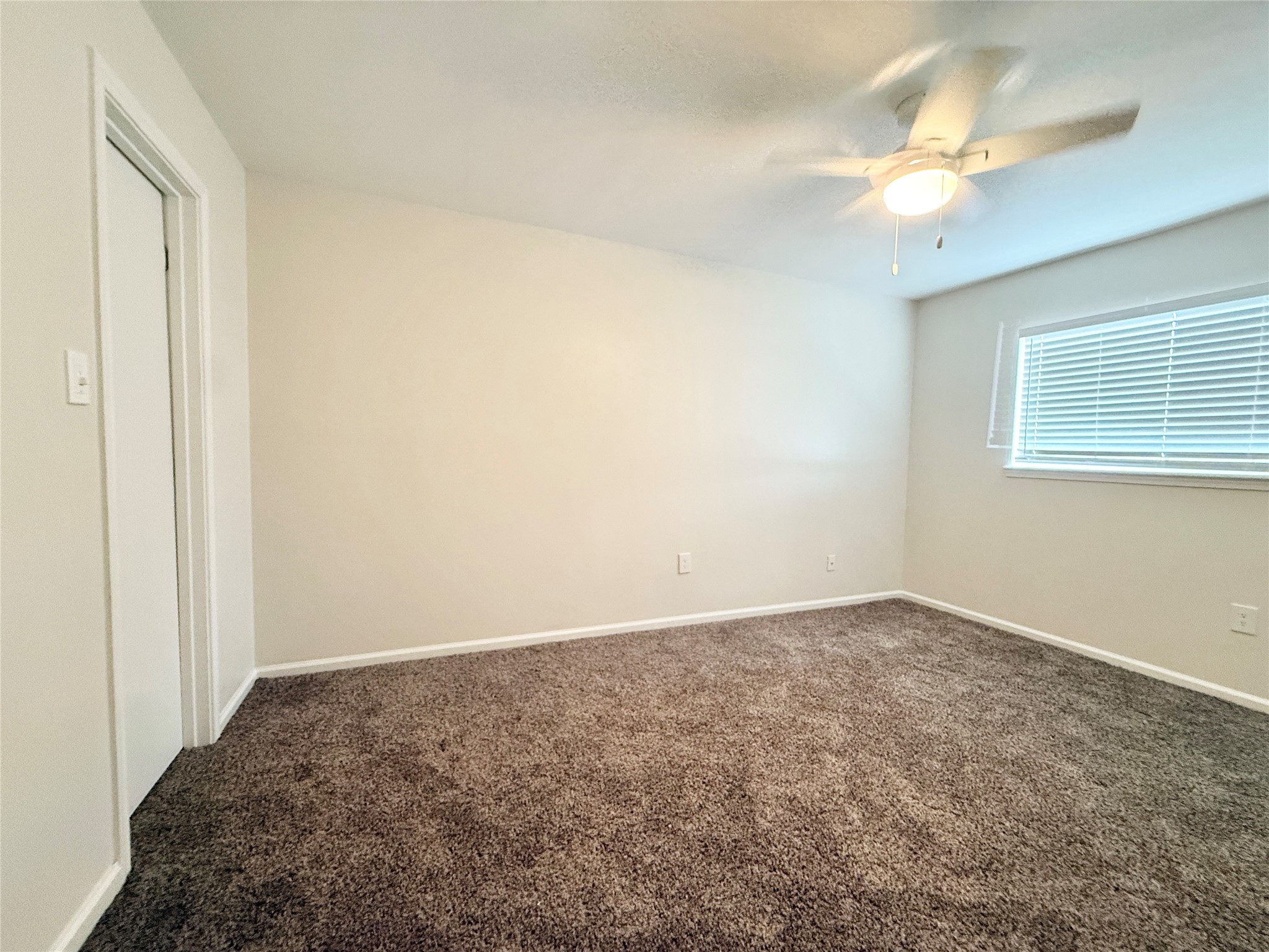 130 Oyster Creek Drive 24 Property Photo 13