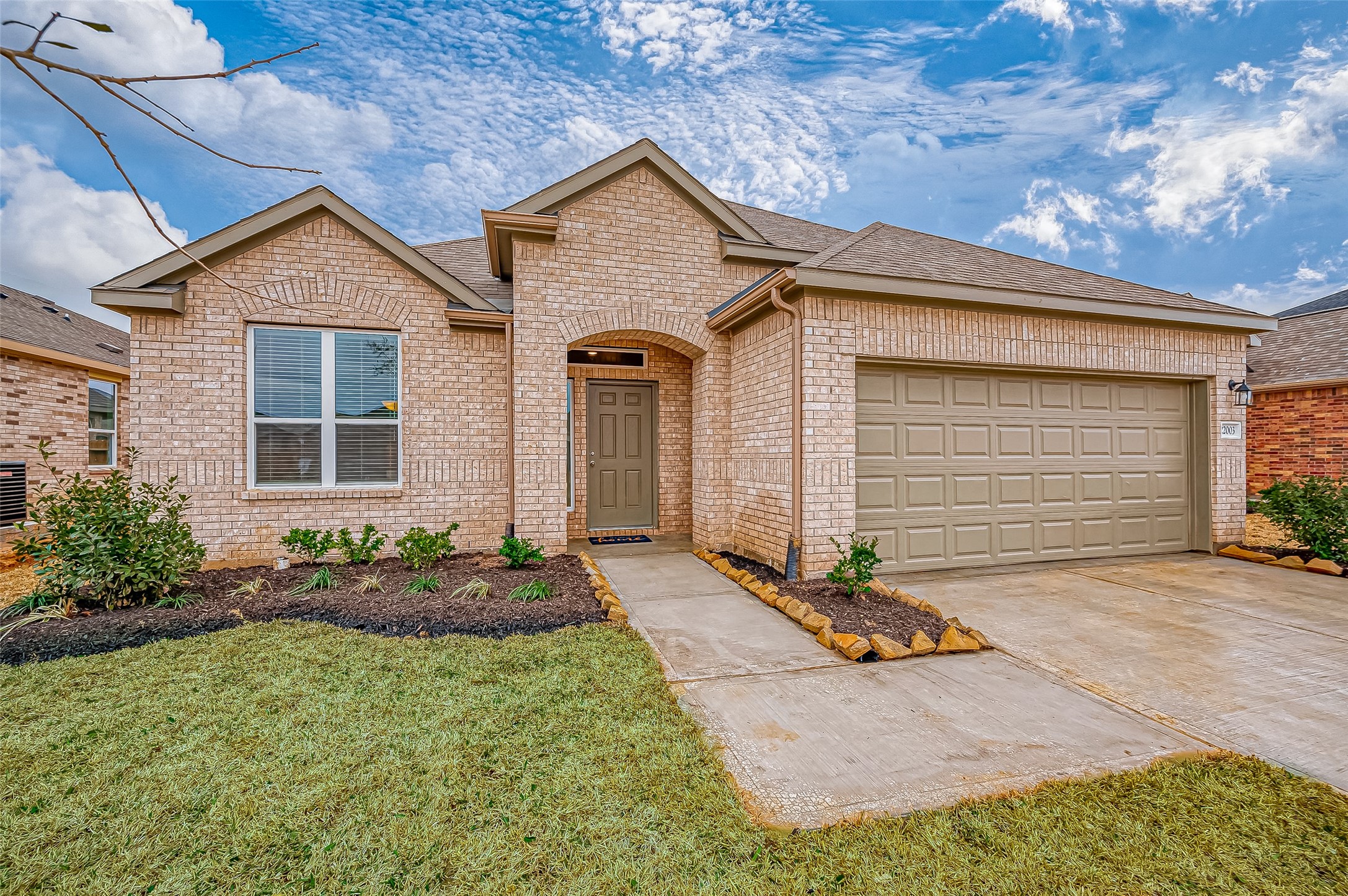 22003 Giulia Village Drive Property Photo 3