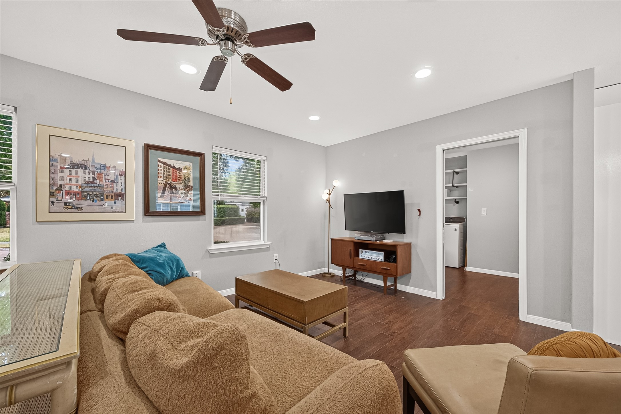 5454 Creekbend Drive Property Photo 7