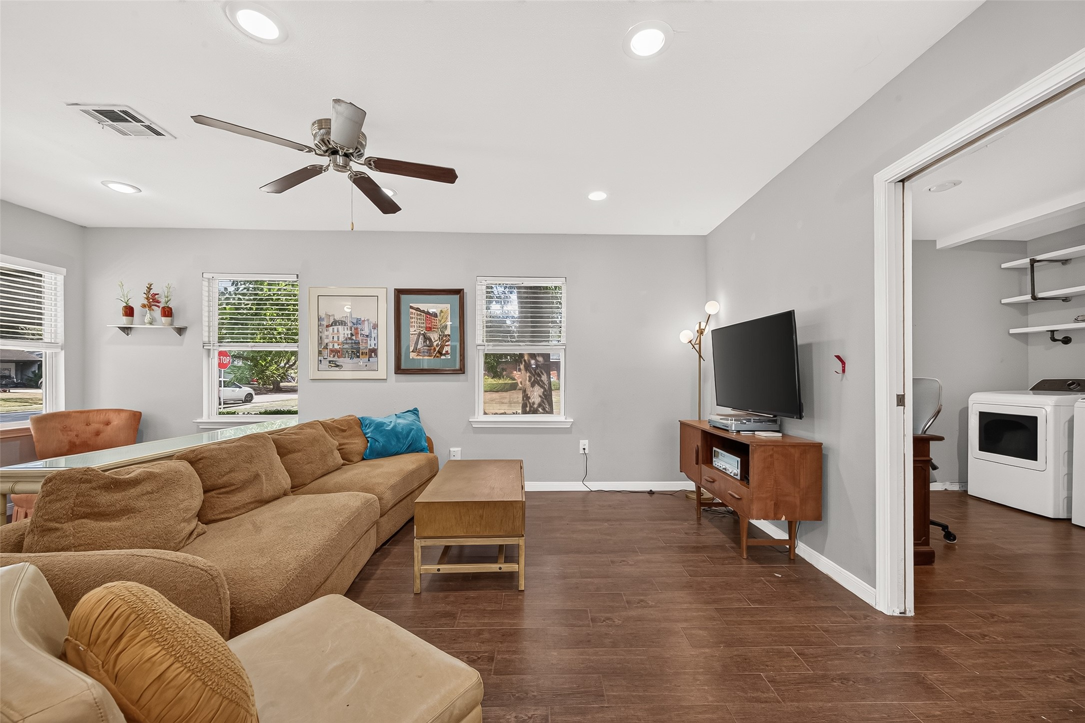 5454 Creekbend Drive Property Photo 12
