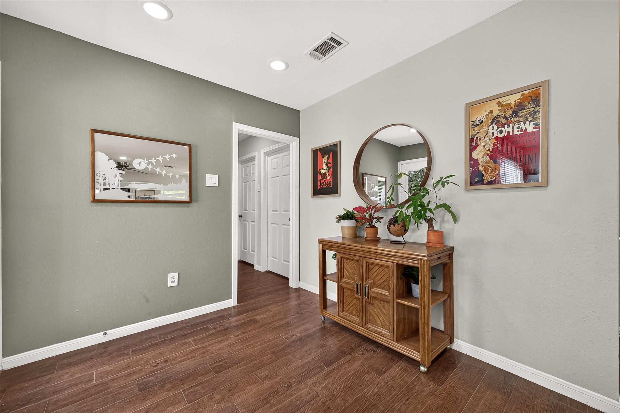 5454 Creekbend Drive Property Photo 13