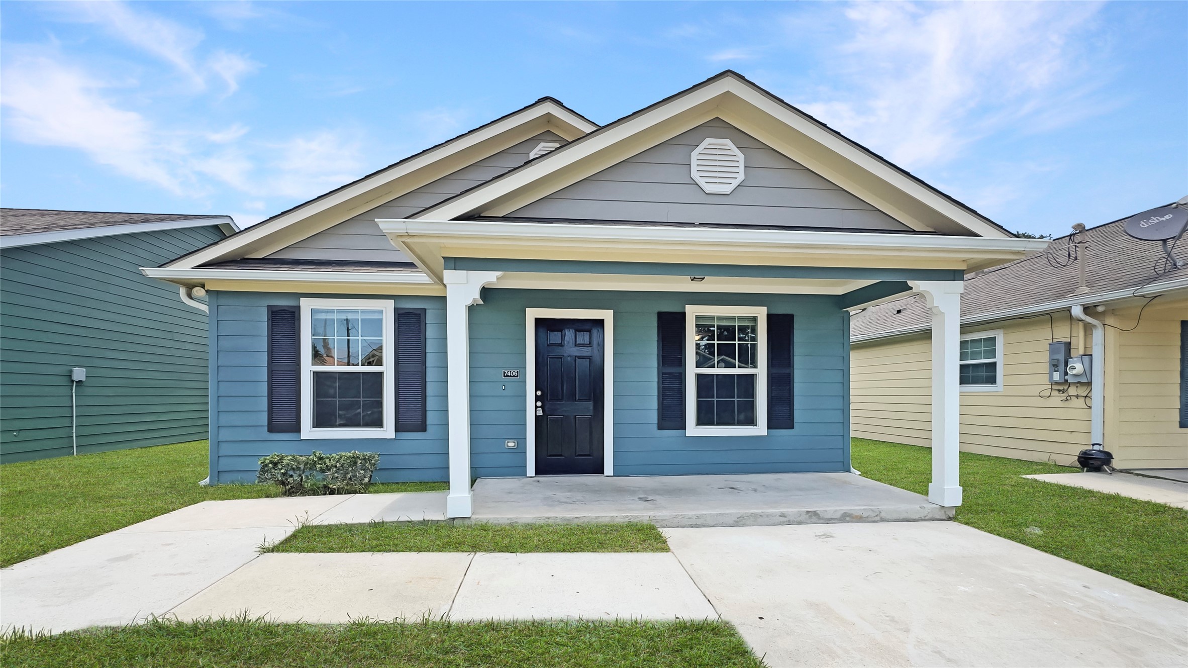 7406 Blue Jay Drive Property Photo 1