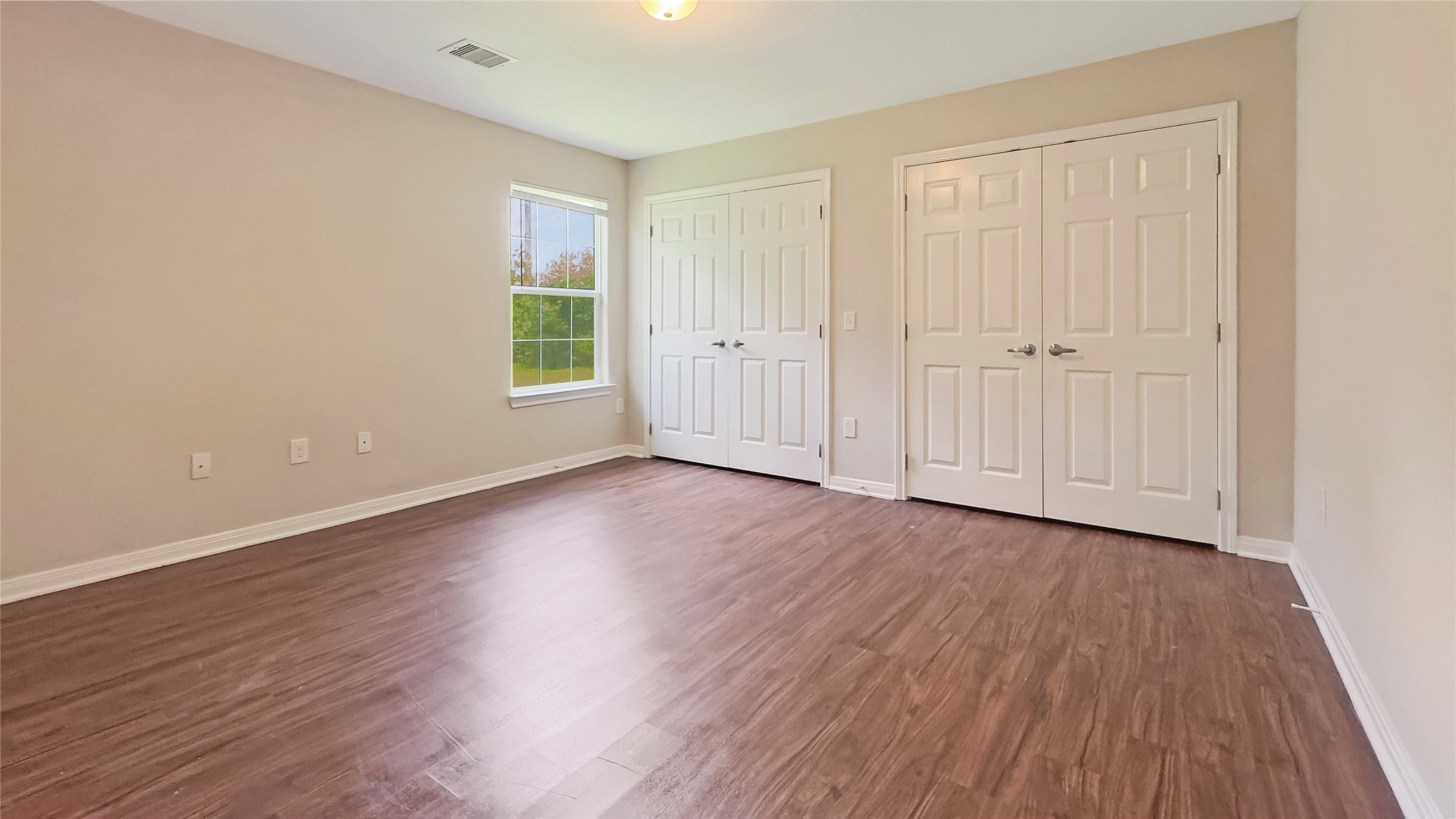 7406 Blue Jay Drive Property Photo 5