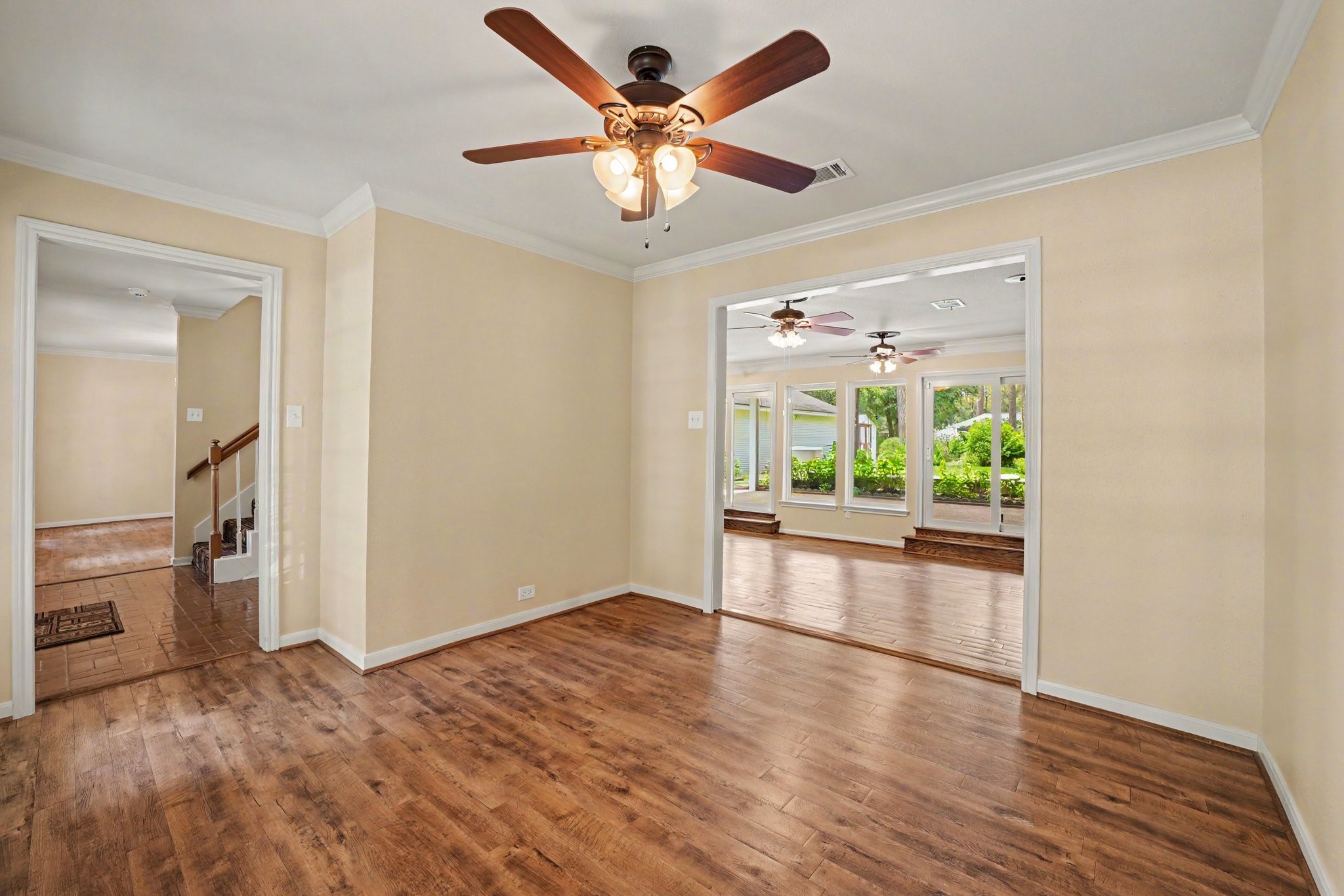 12903 Carla Way Property Photo 5