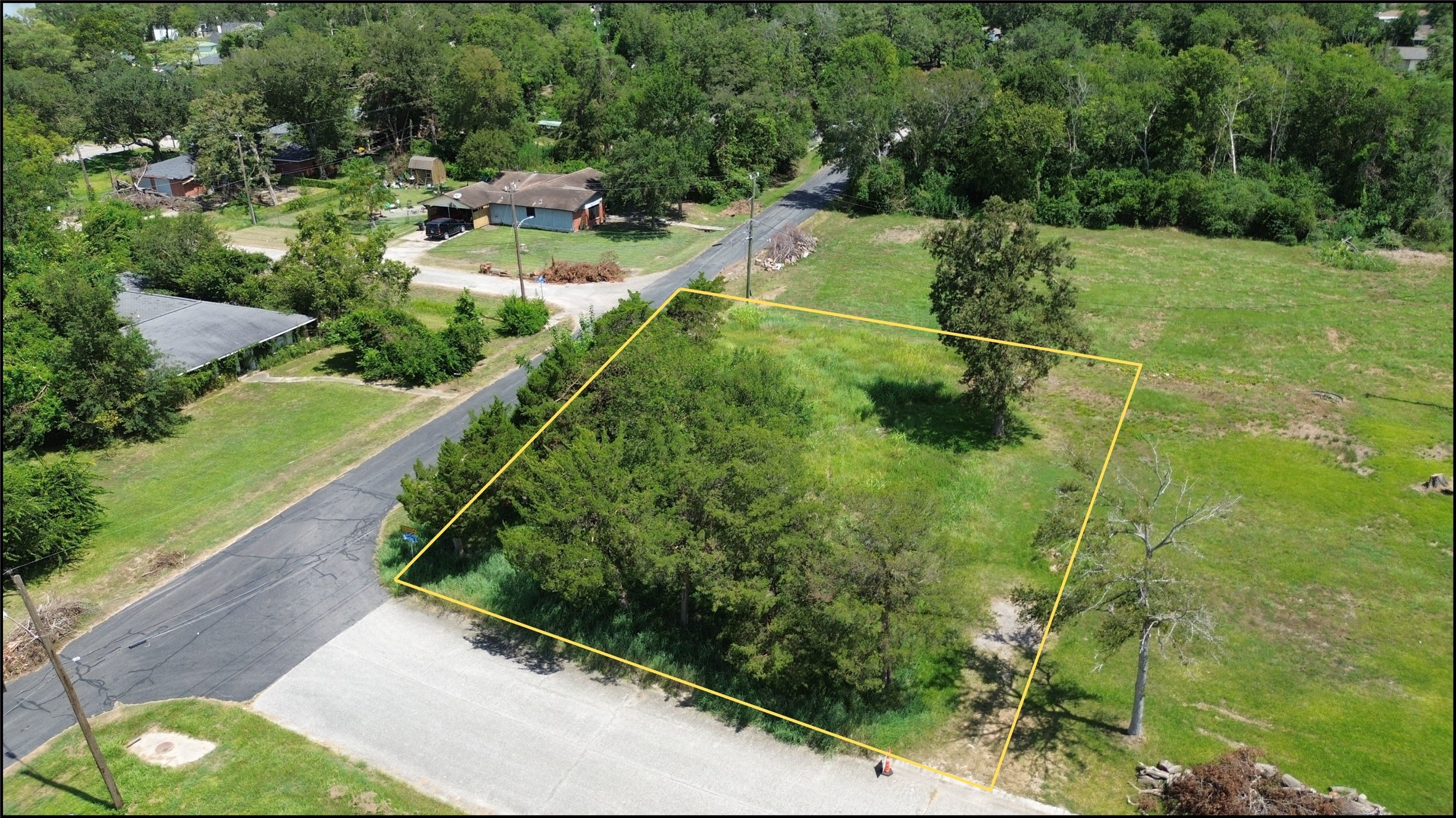312 Natchez Street Property Photo 8