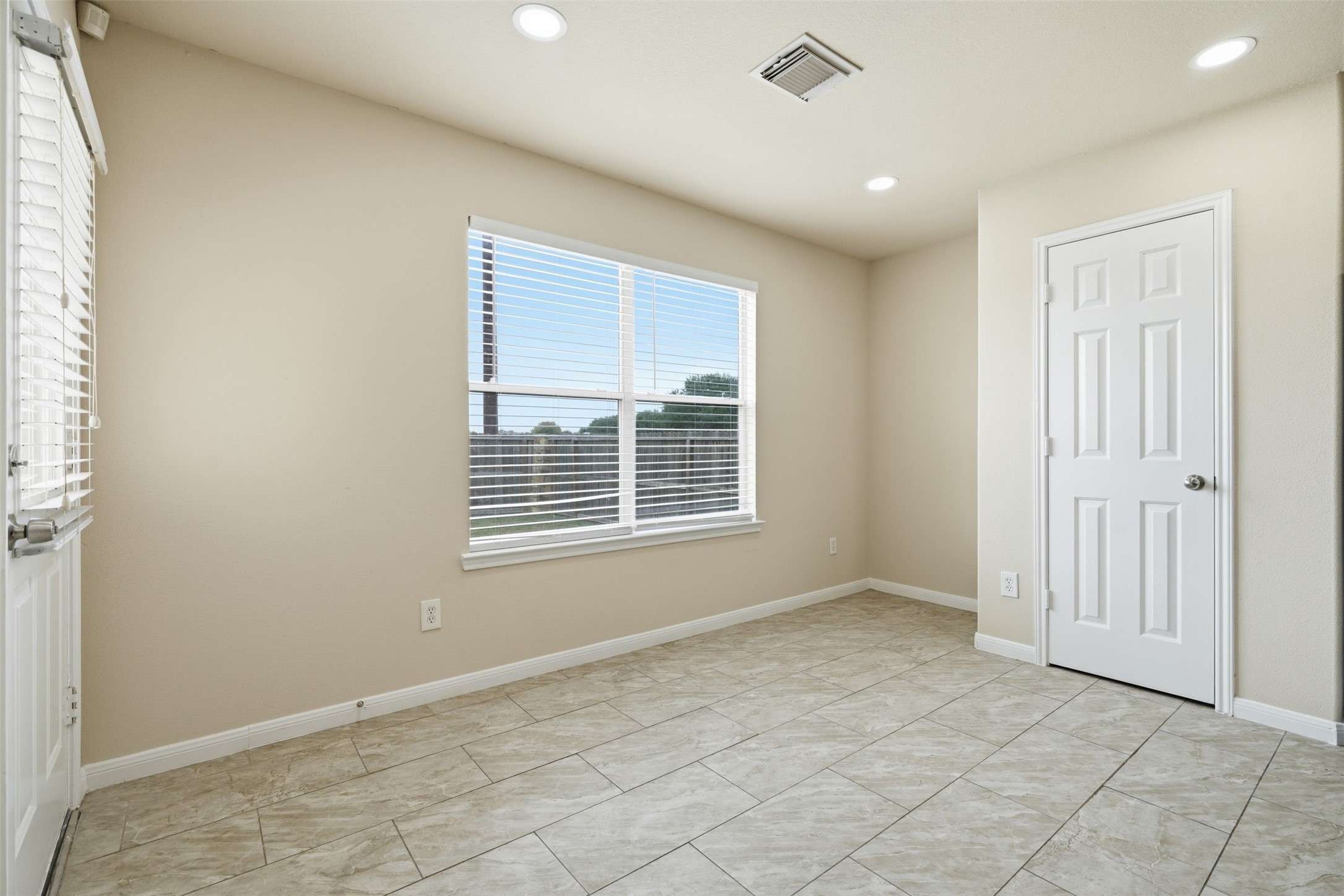 2023 Tower Bell Lane Property Photo 8