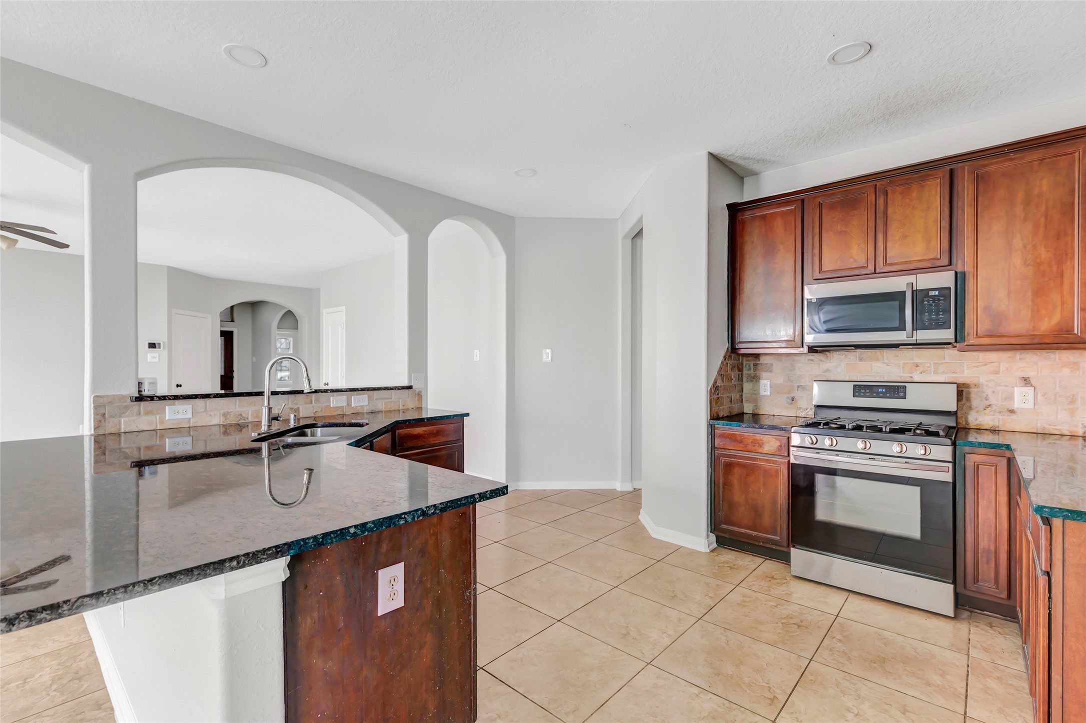 9934 Dragonfly Meadow Court Property Photo 32
