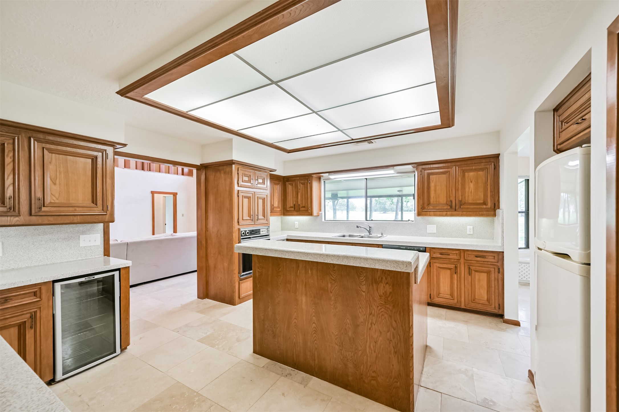 16040 Dunes Drive Property Photo 11