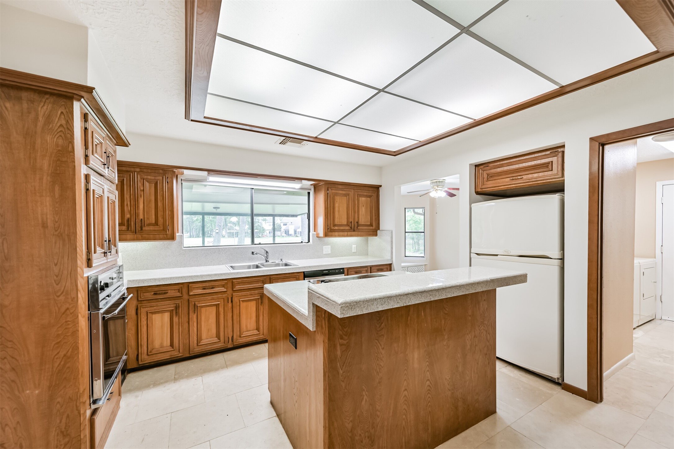 16040 Dunes Drive Property Photo 12