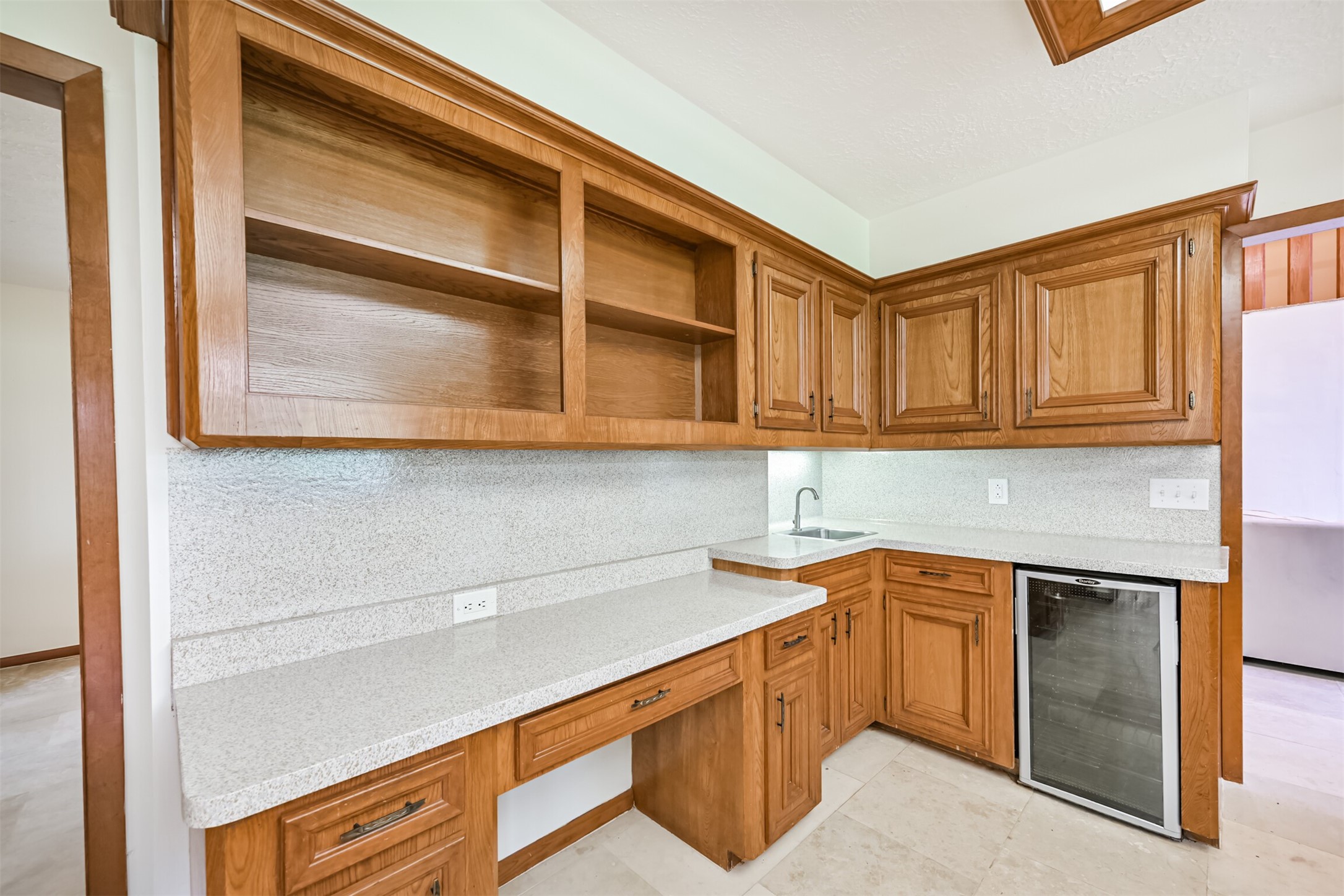 16040 Dunes Drive Property Photo 13