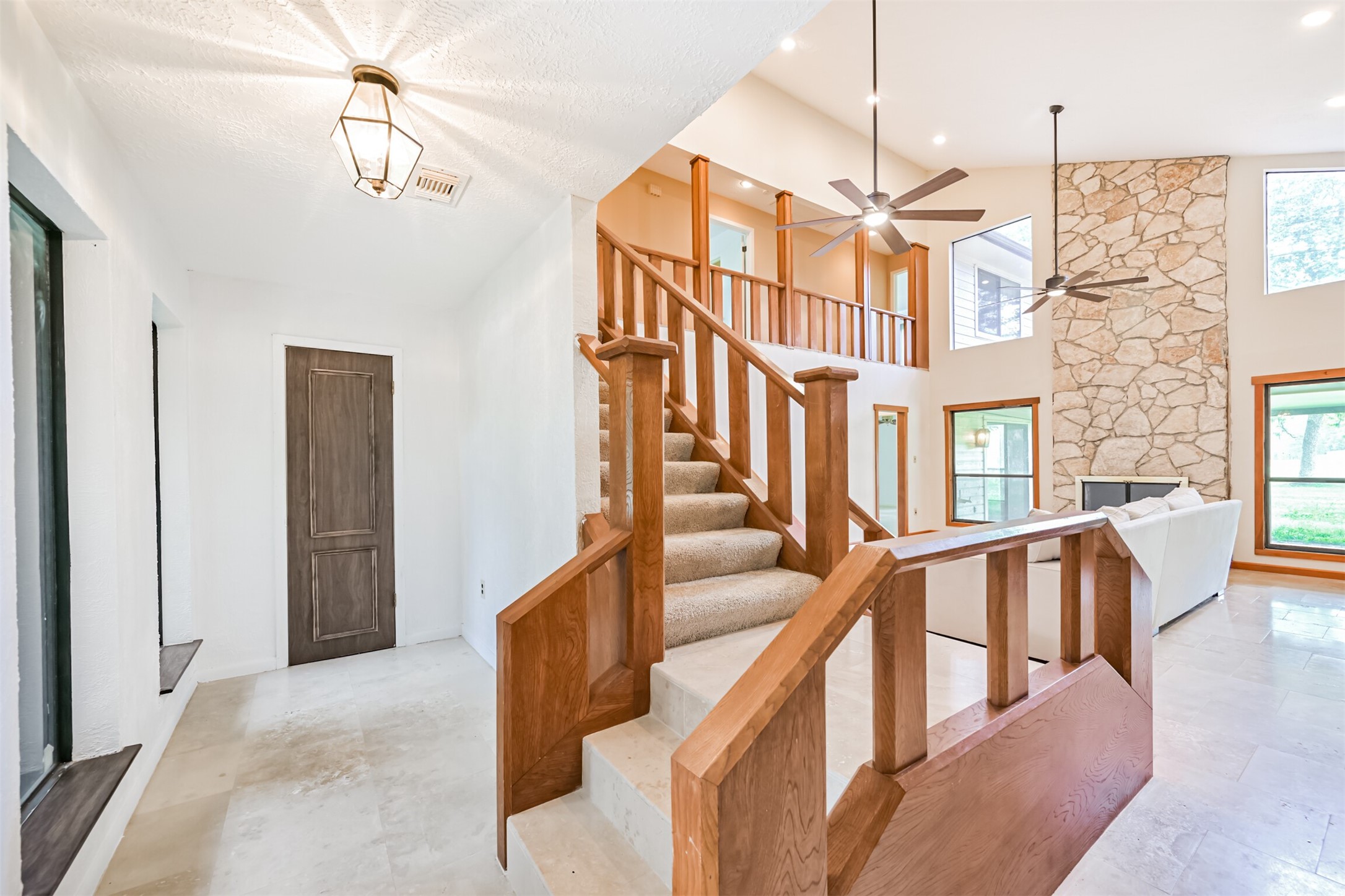 16040 Dunes Drive Property Photo 16