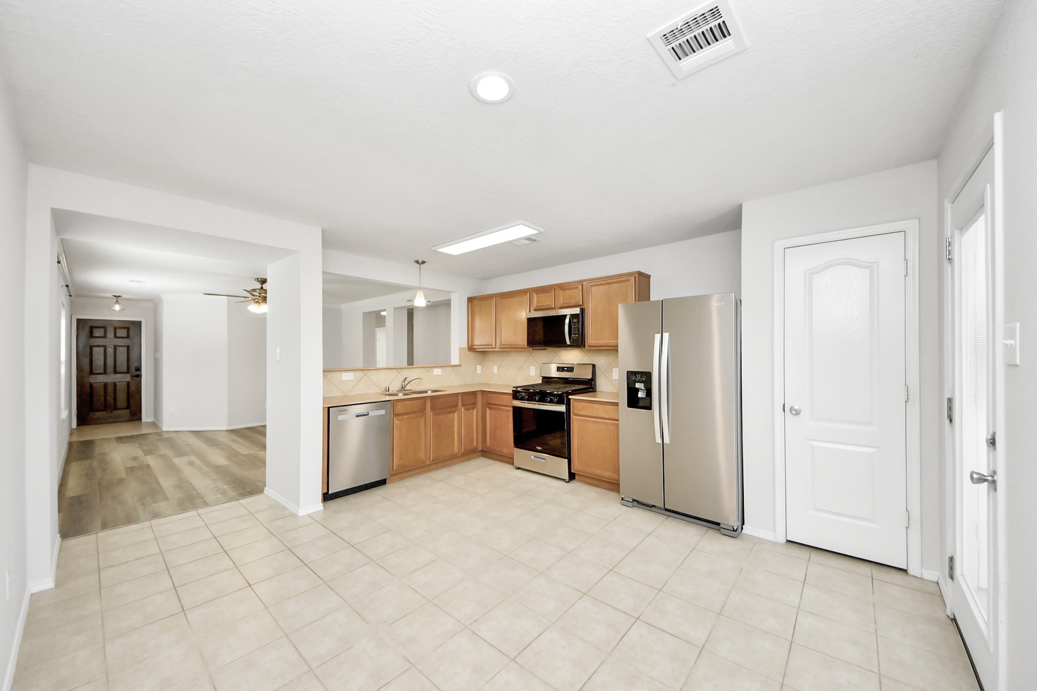 2930 Ribbon Creek Way Property Photo 7
