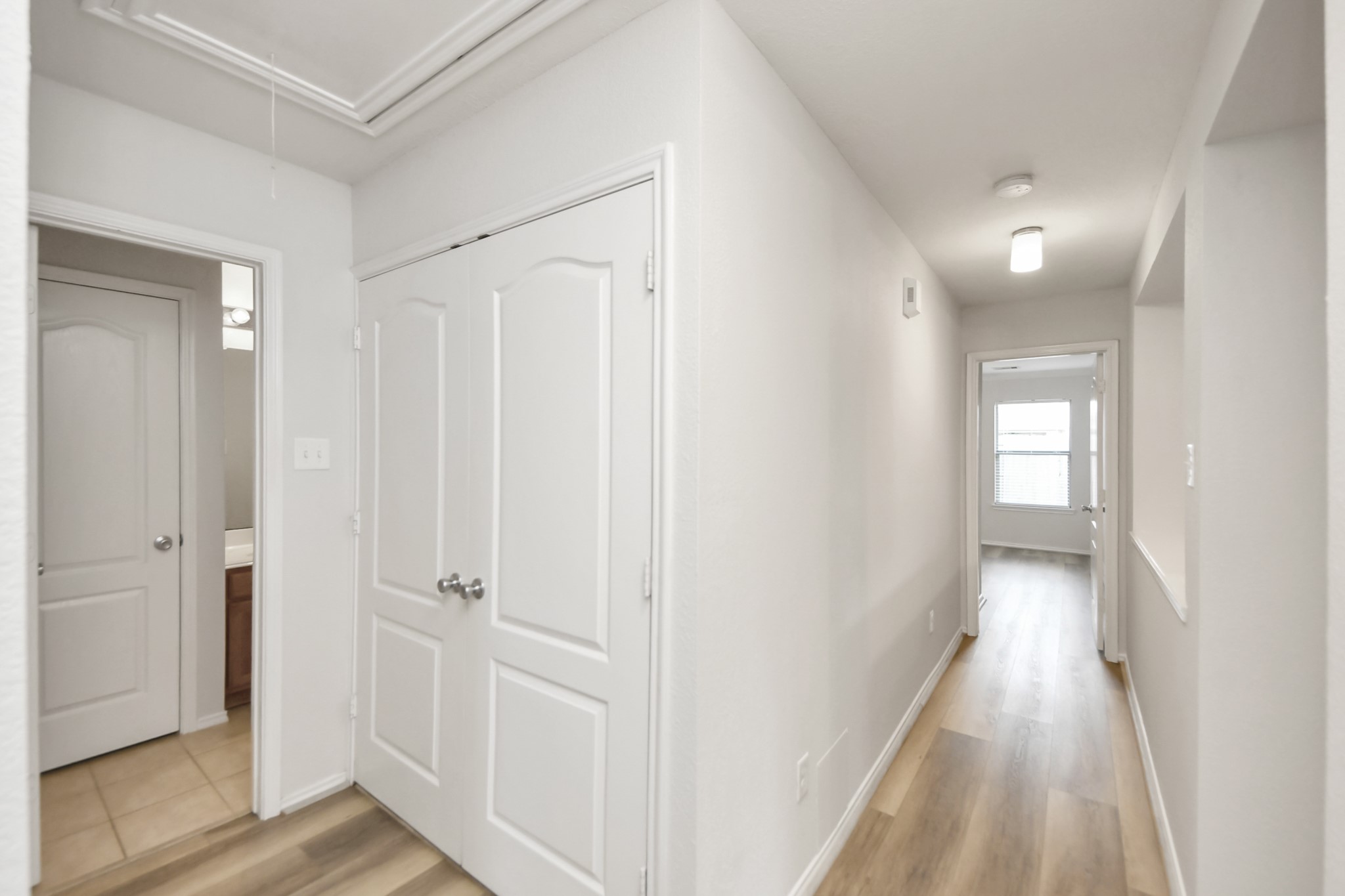 2930 Ribbon Creek Way Property Photo 8