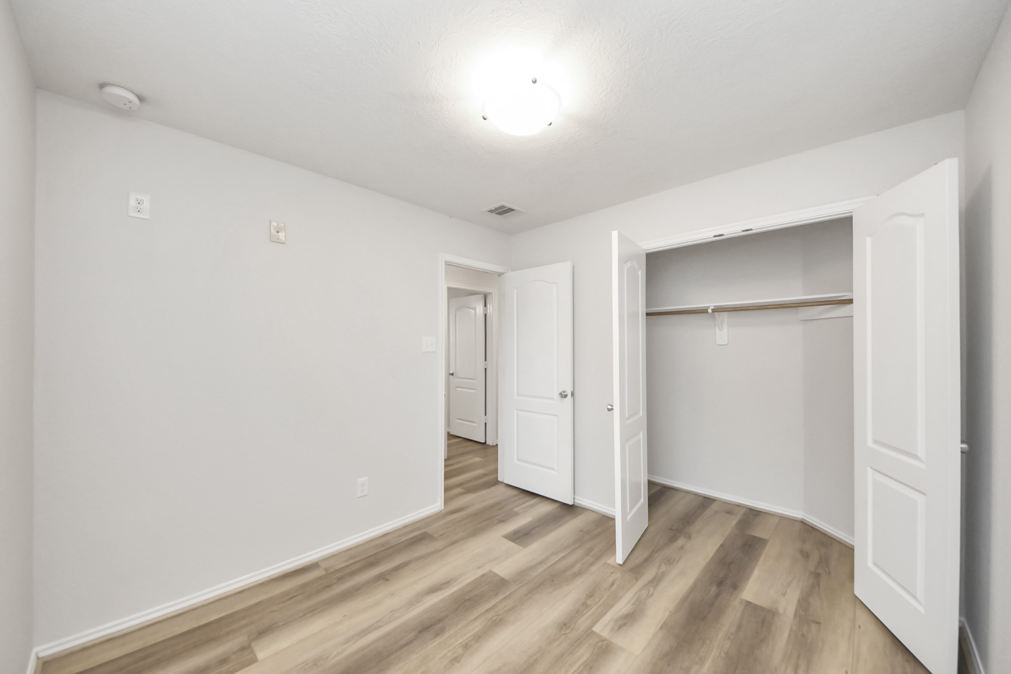 2930 Ribbon Creek Way Property Photo 14