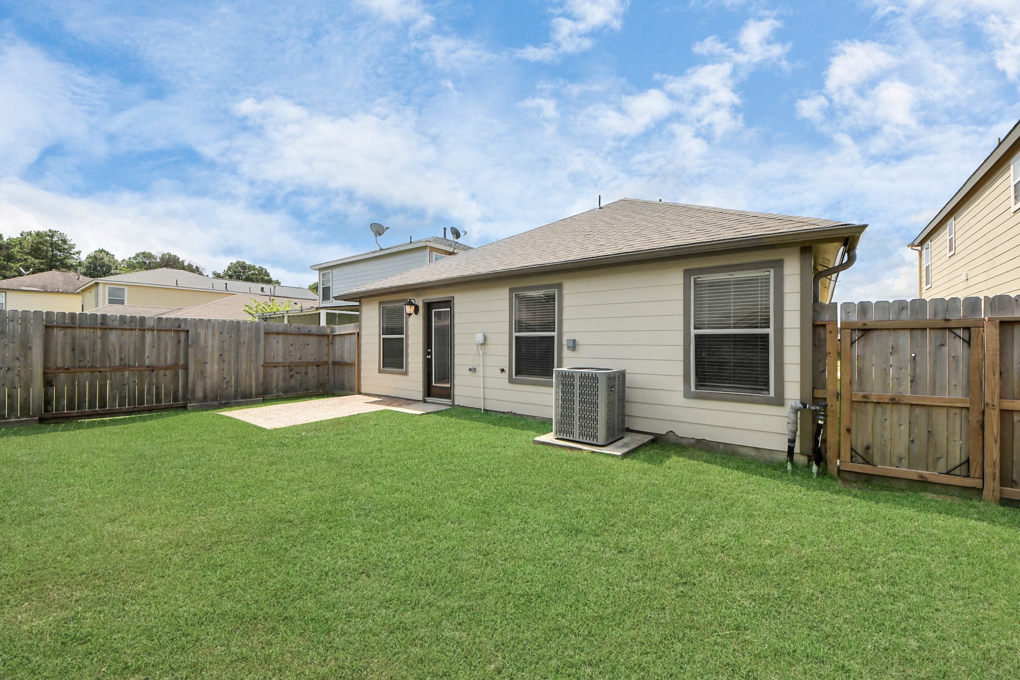 2930 Ribbon Creek Way Property Photo 19
