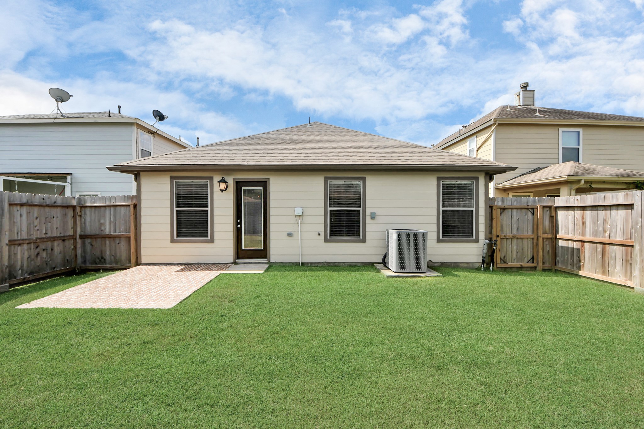 2930 Ribbon Creek Way Property Photo 20