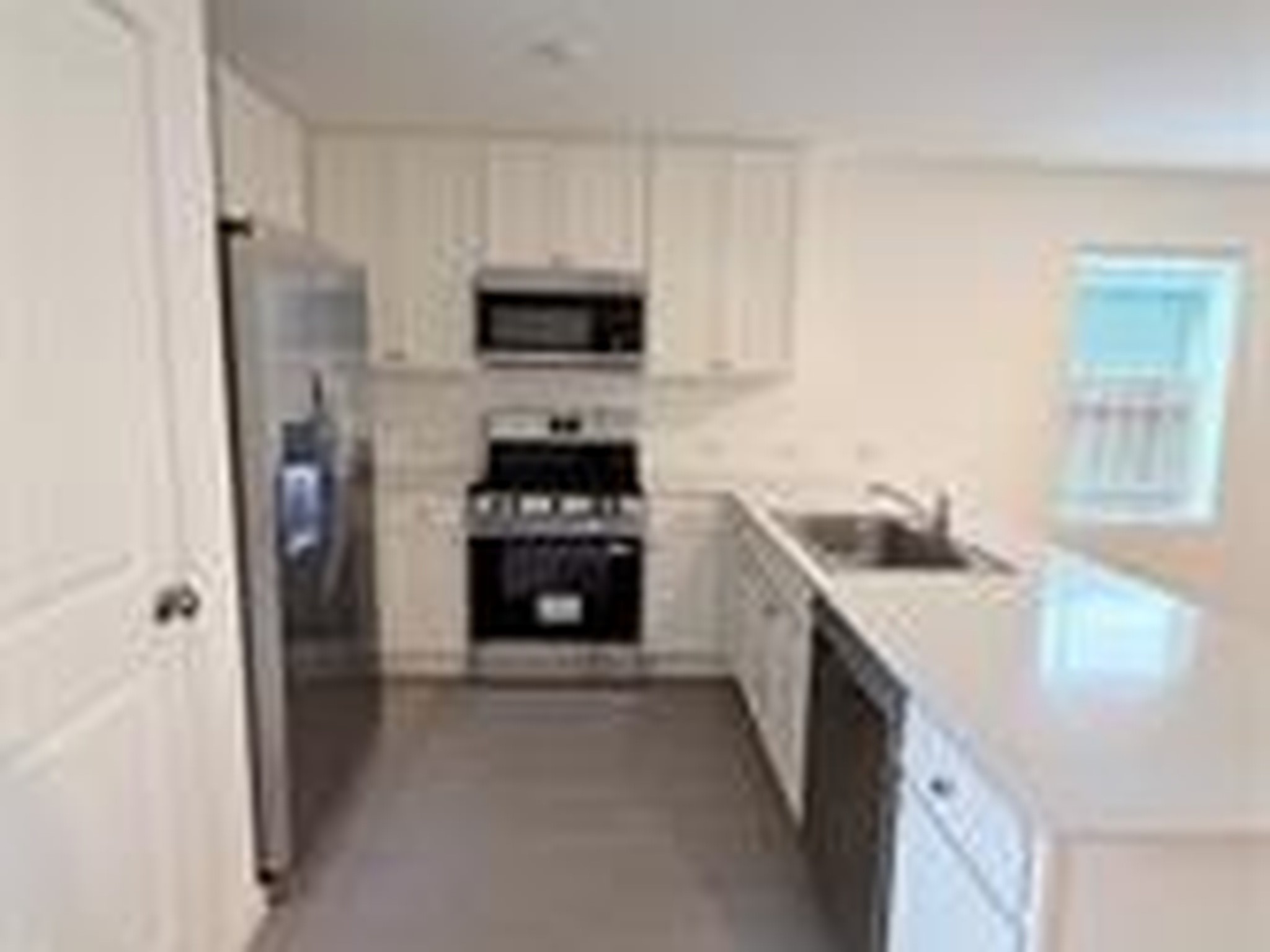 18712 Loom Drive Property Photo 3